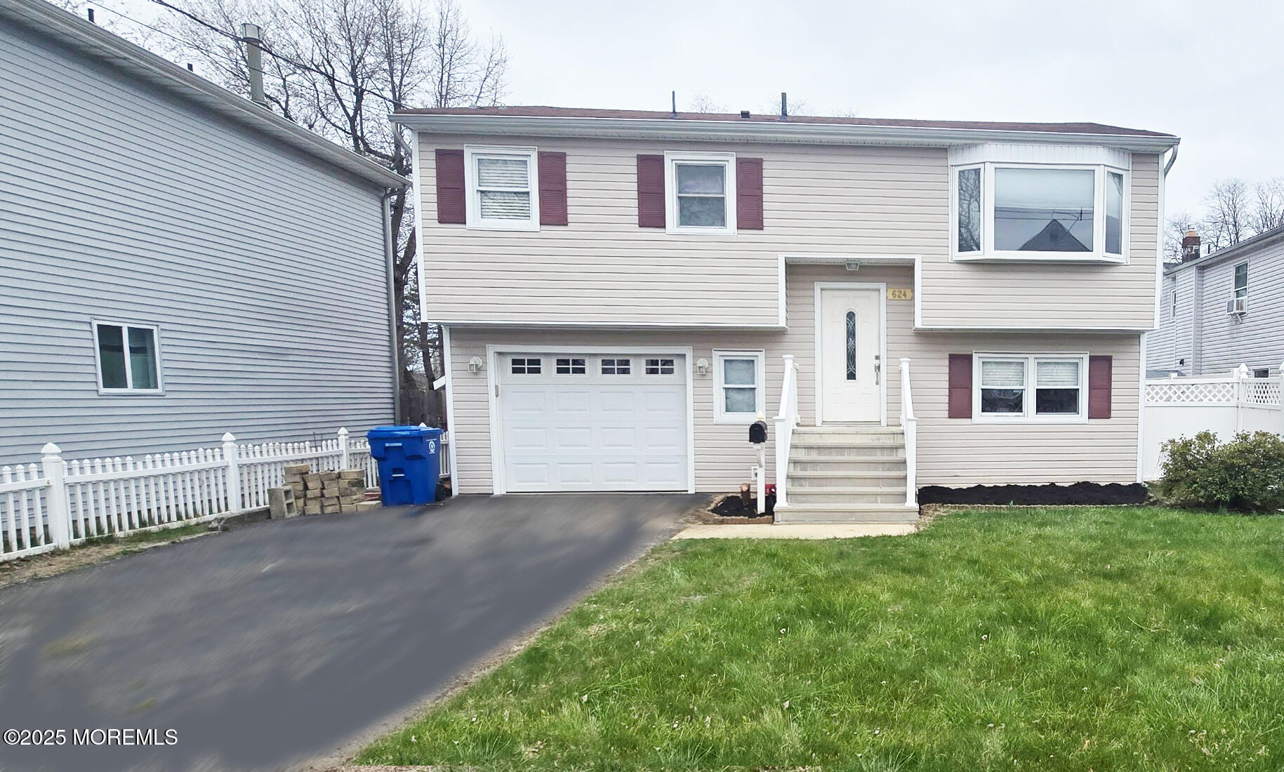 624 Hudson Avenue, Port Monmouth, New Jersey image 1