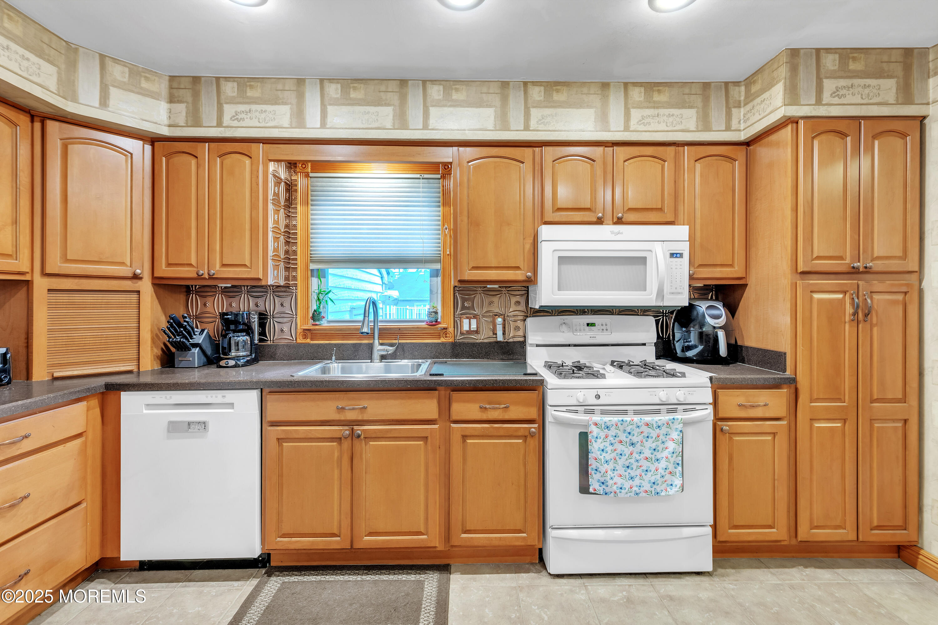 154 Bayshore Drive, Barnegat, New Jersey image 32