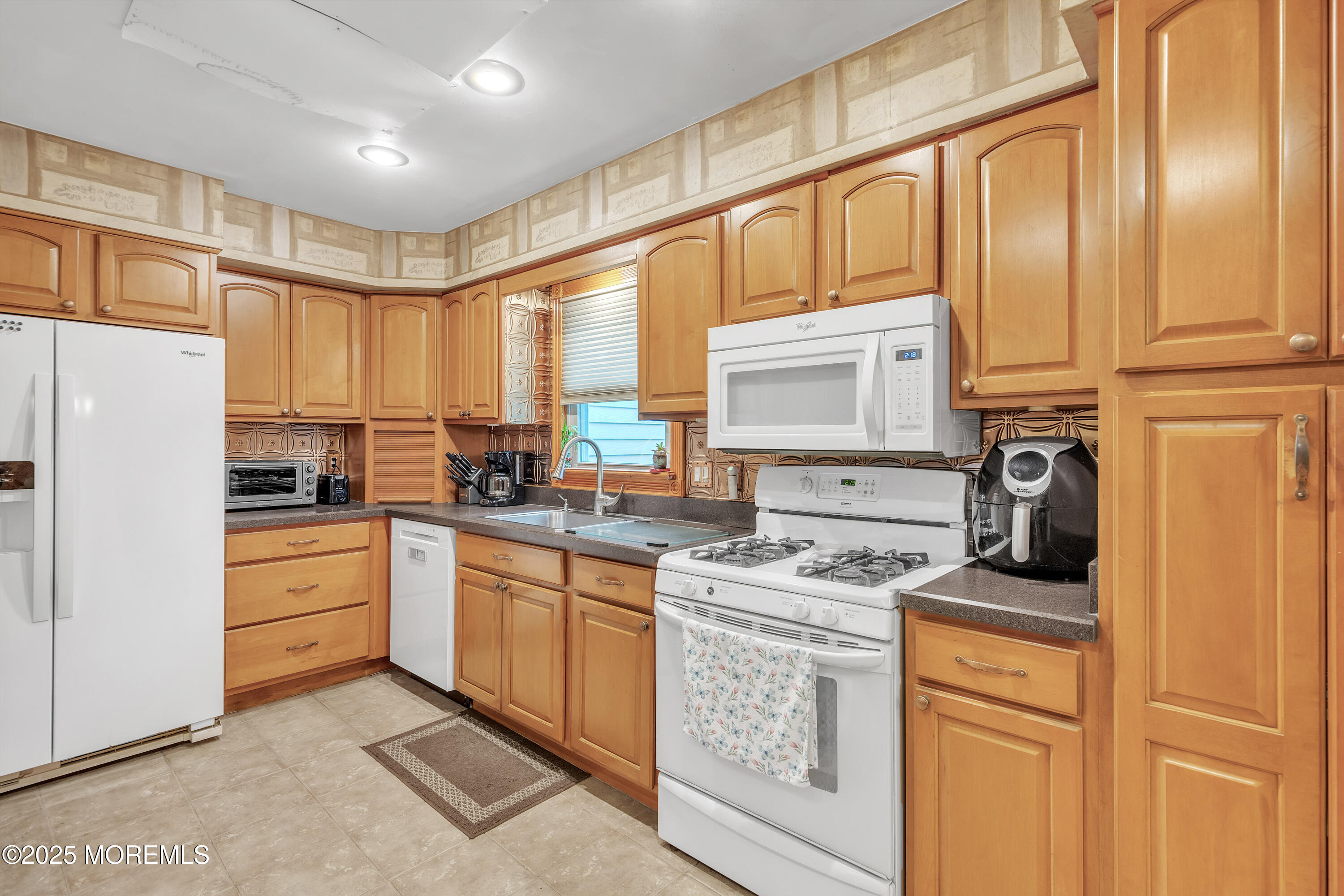 154 Bayshore Drive, Barnegat, New Jersey image 14