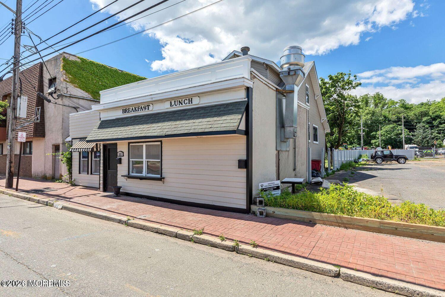 111 Bay Avenue