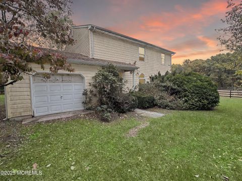 Photo of 3 E Caines Drive, Cream Ridge, NJ 08514 (MLS # 22531205)