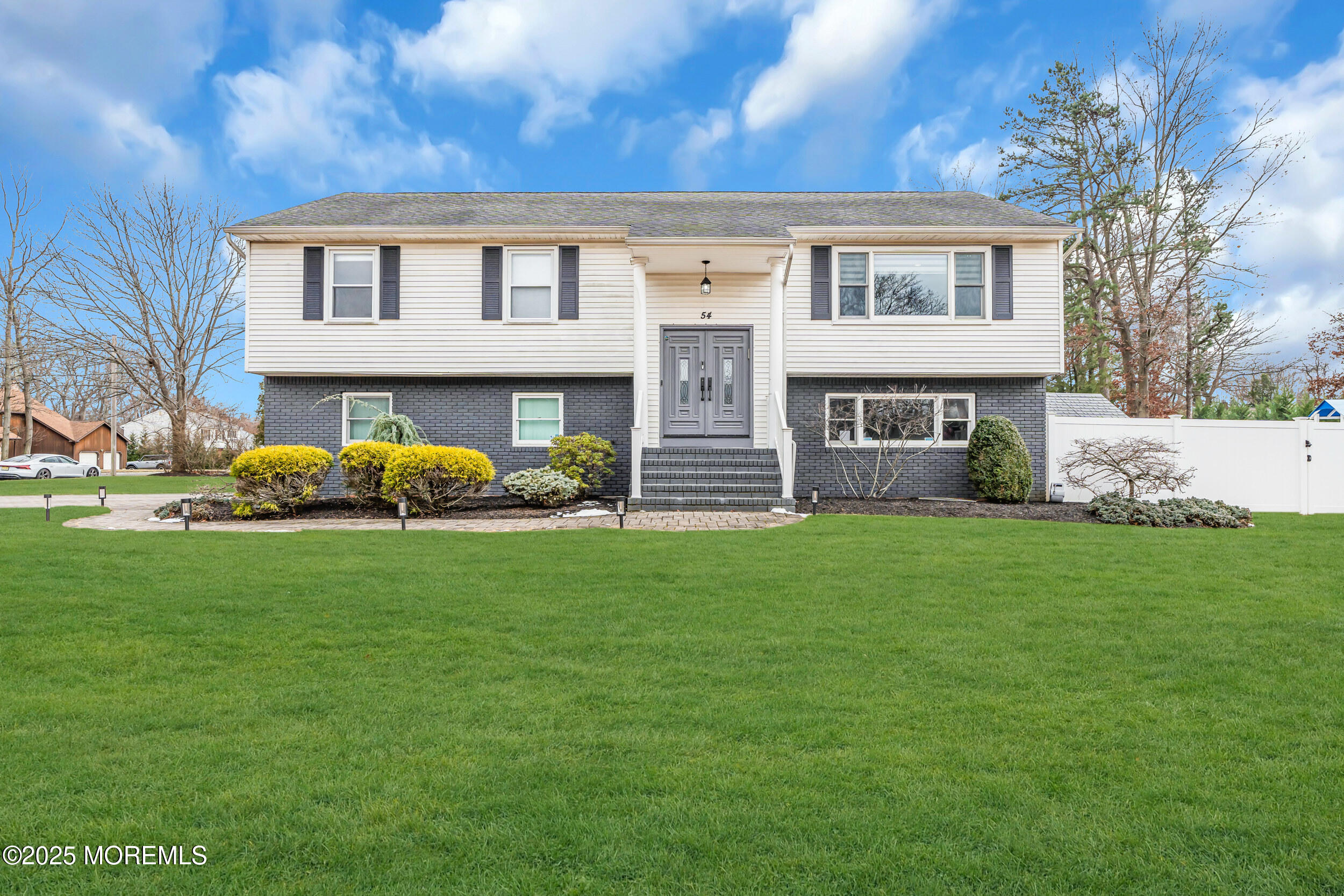 54 Mindy Lane, Eatontown, New Jersey image 3