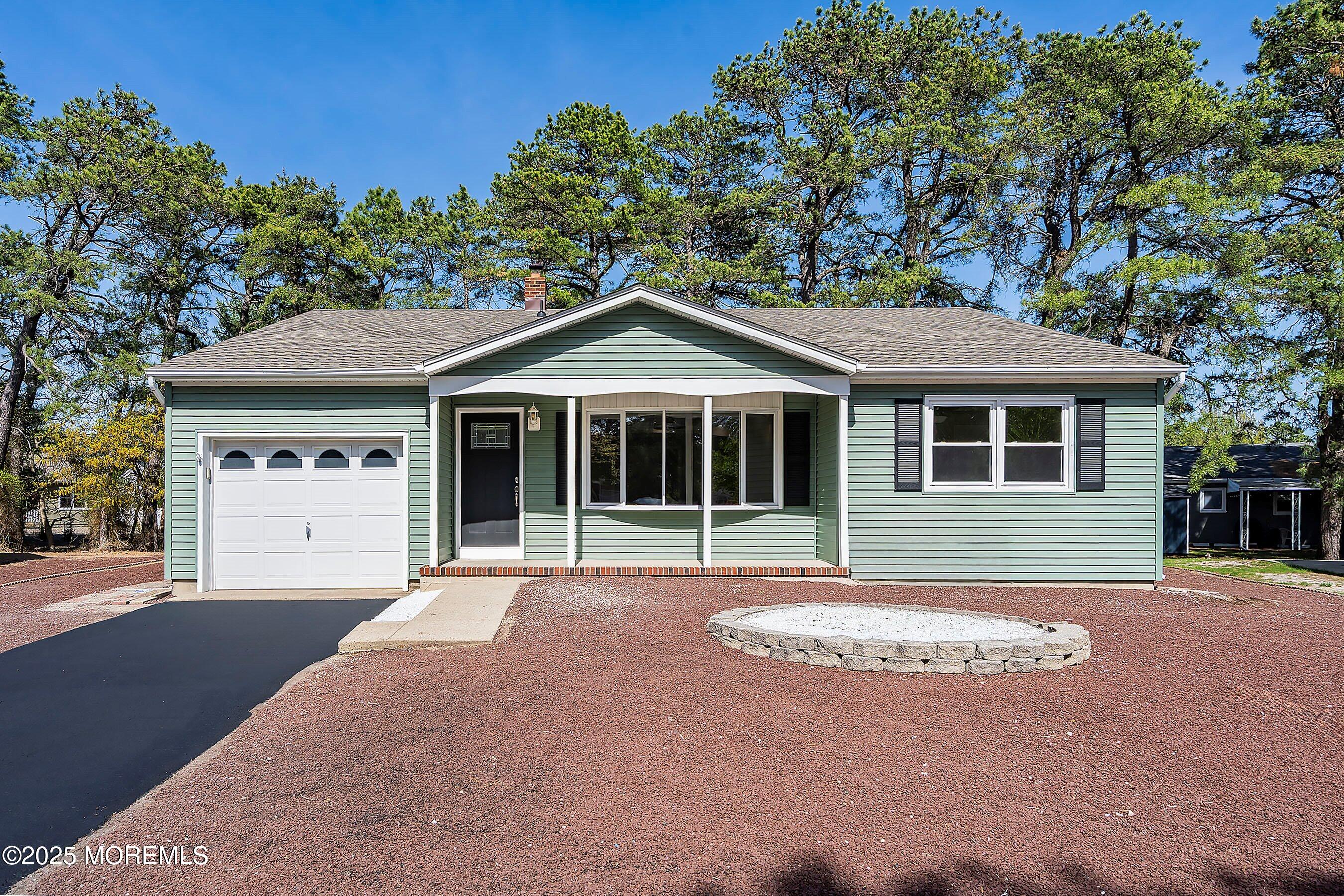 33 Brookfield Court, Toms River, New Jersey image 1