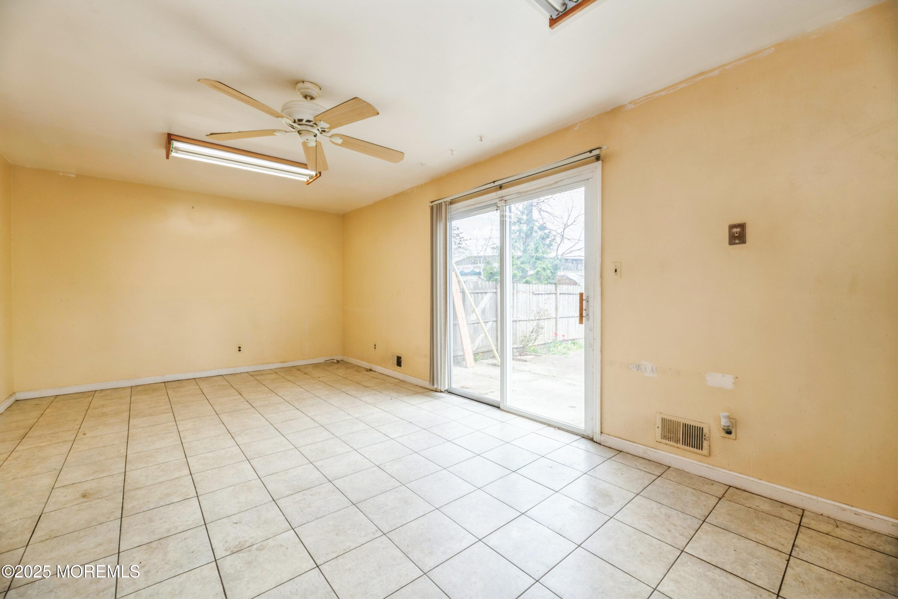 44 Townsend Drive, Matawan, New Jersey image 11
