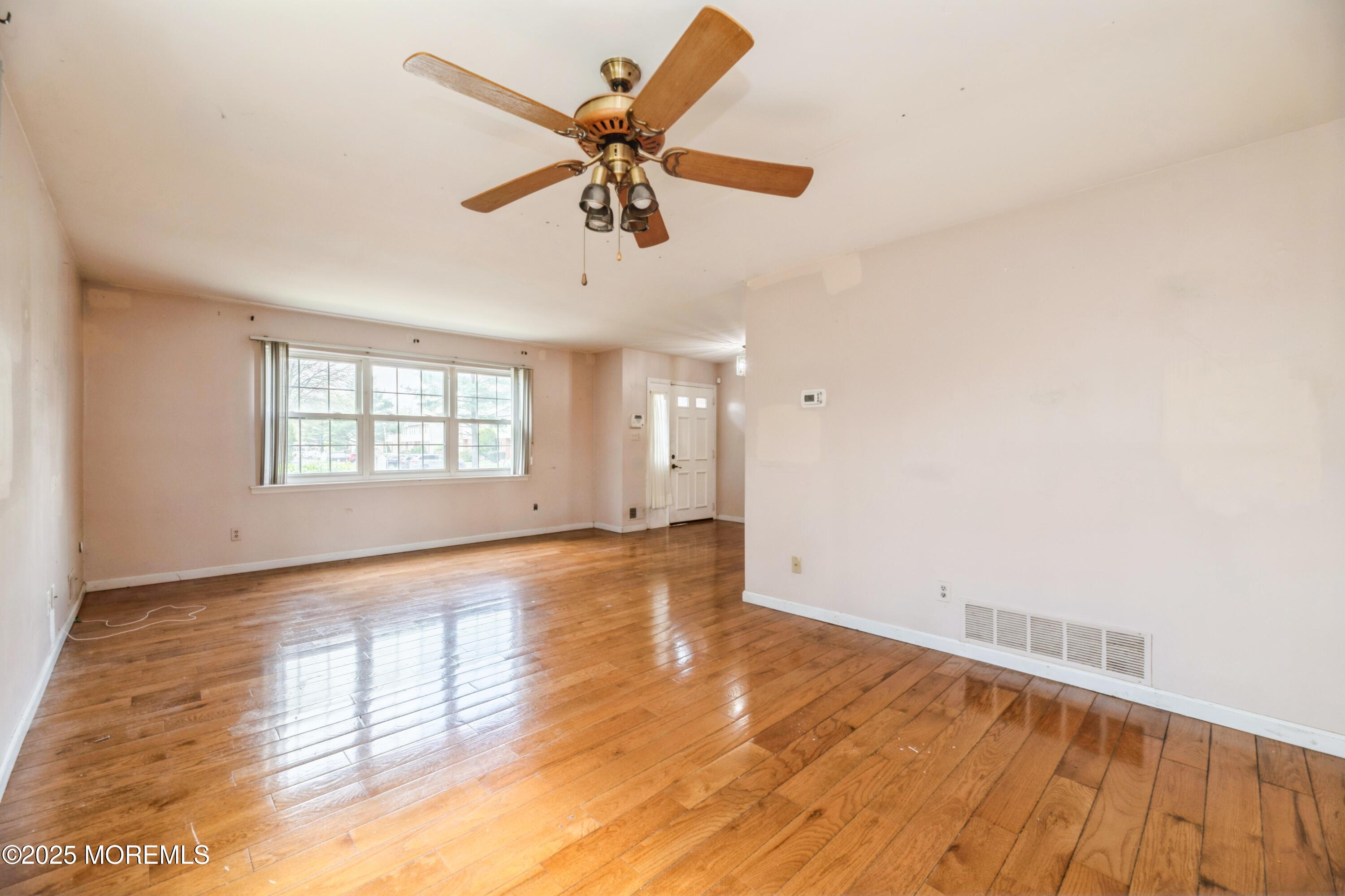 44 Townsend Drive, Matawan, New Jersey image 7