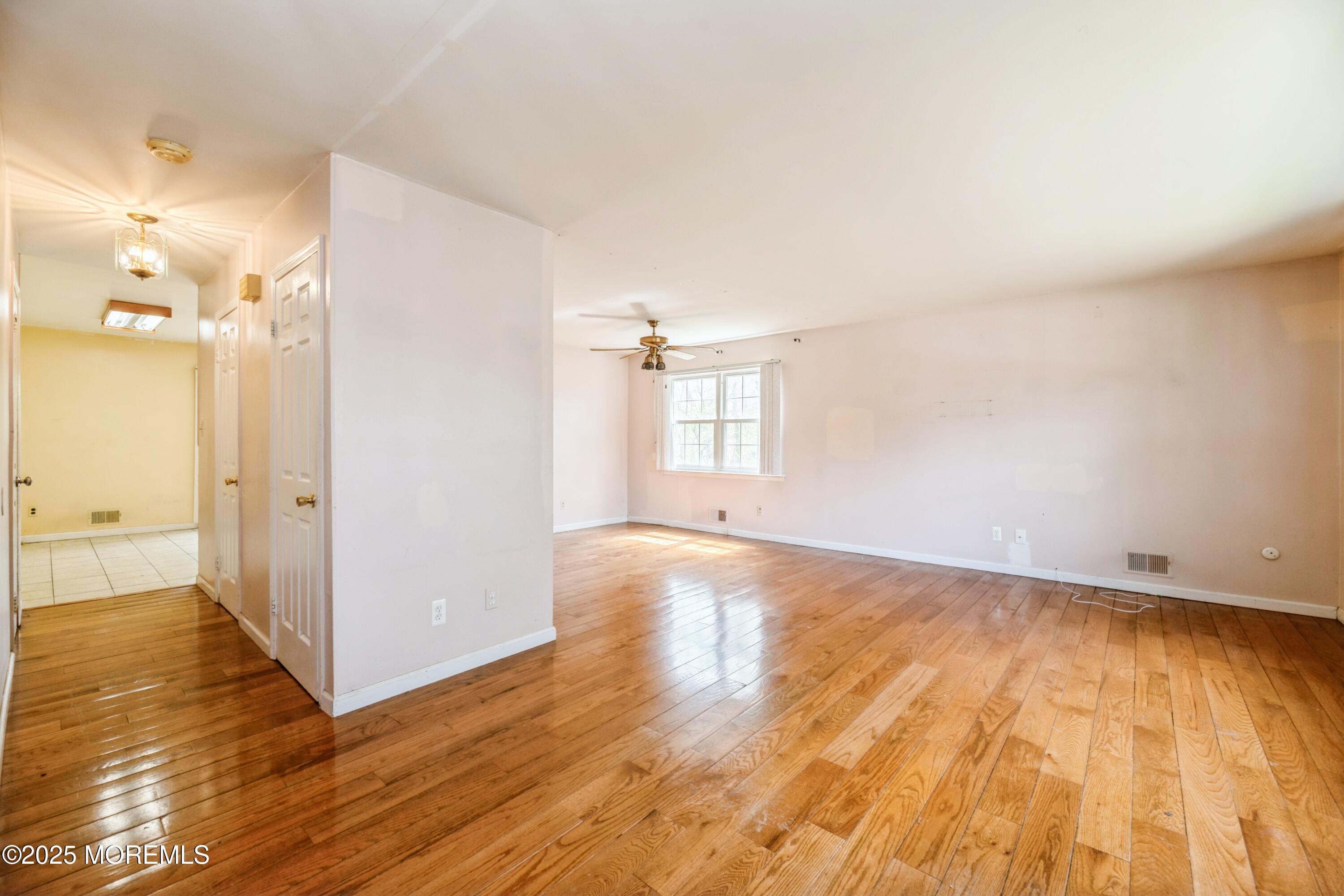 44 Townsend Drive, Matawan, New Jersey image 5