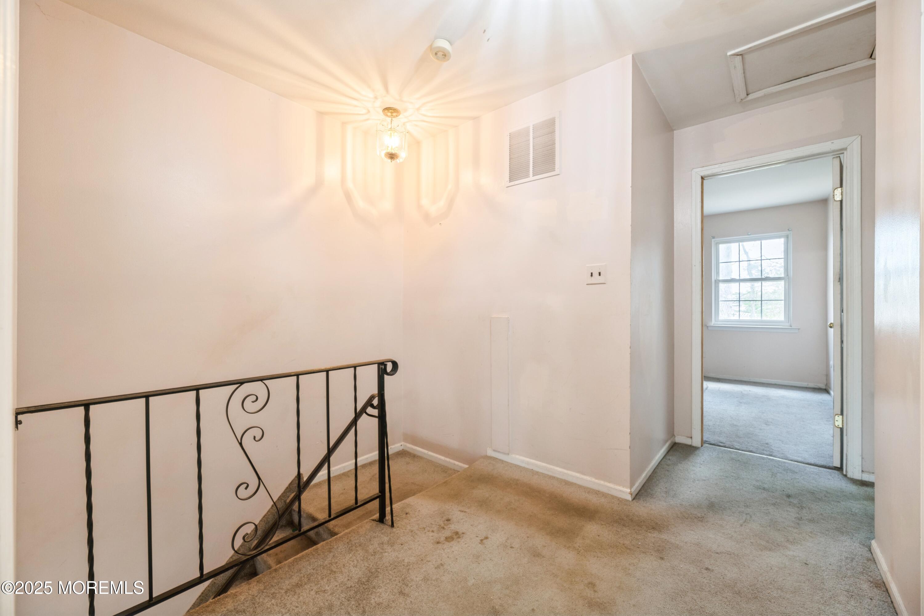 44 Townsend Drive, Matawan, New Jersey image 12