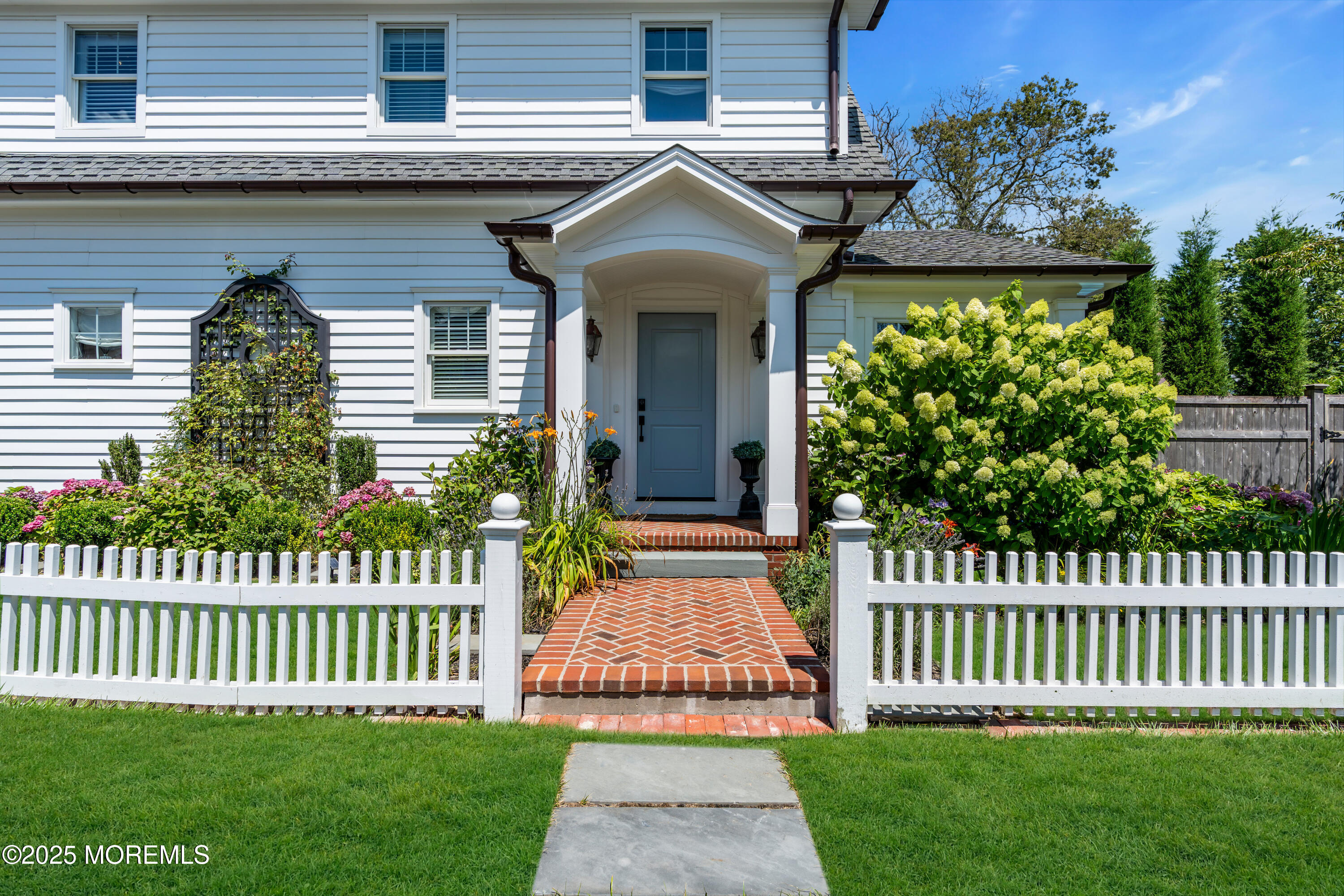 15 West Street Summer