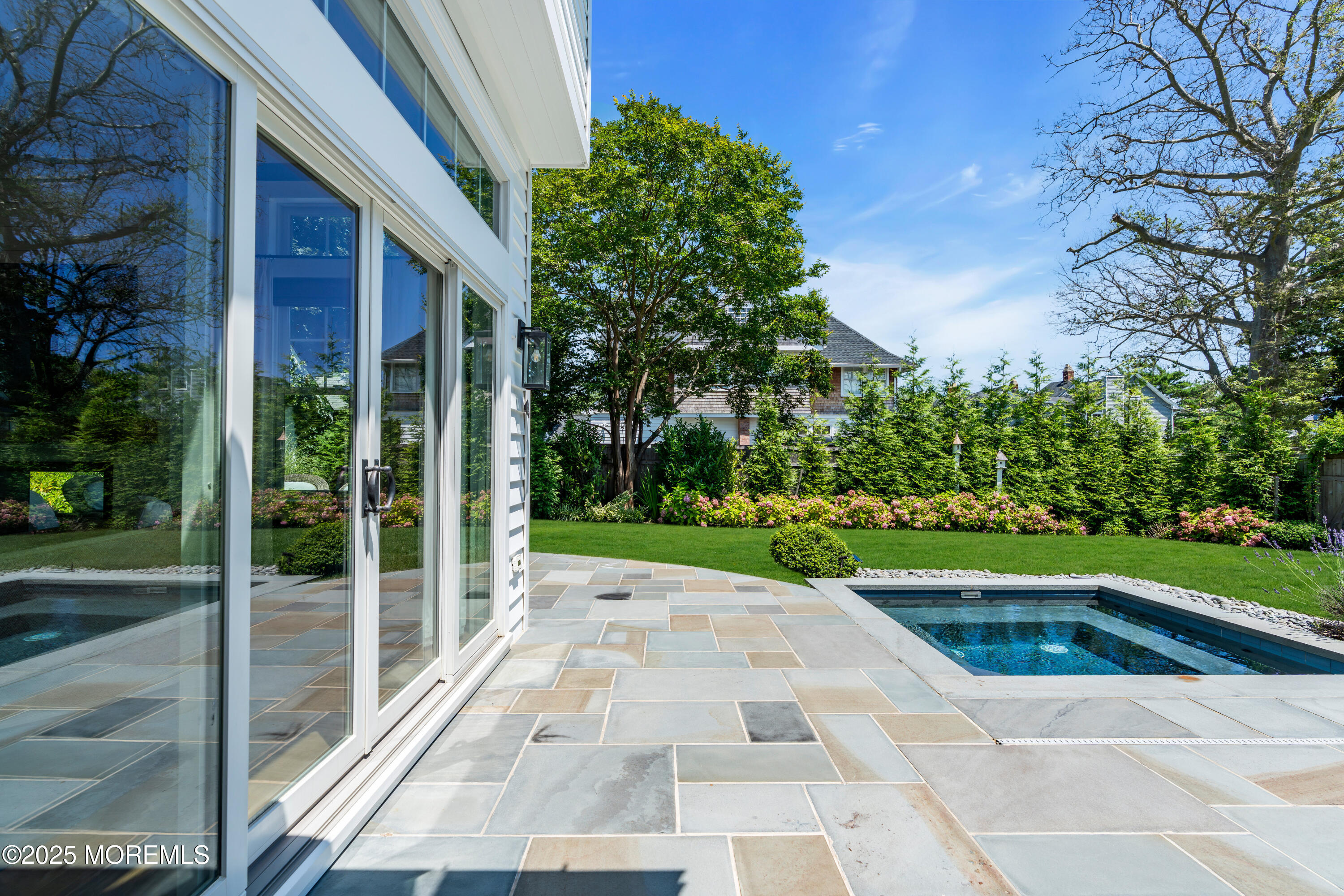 15 West Street Summer