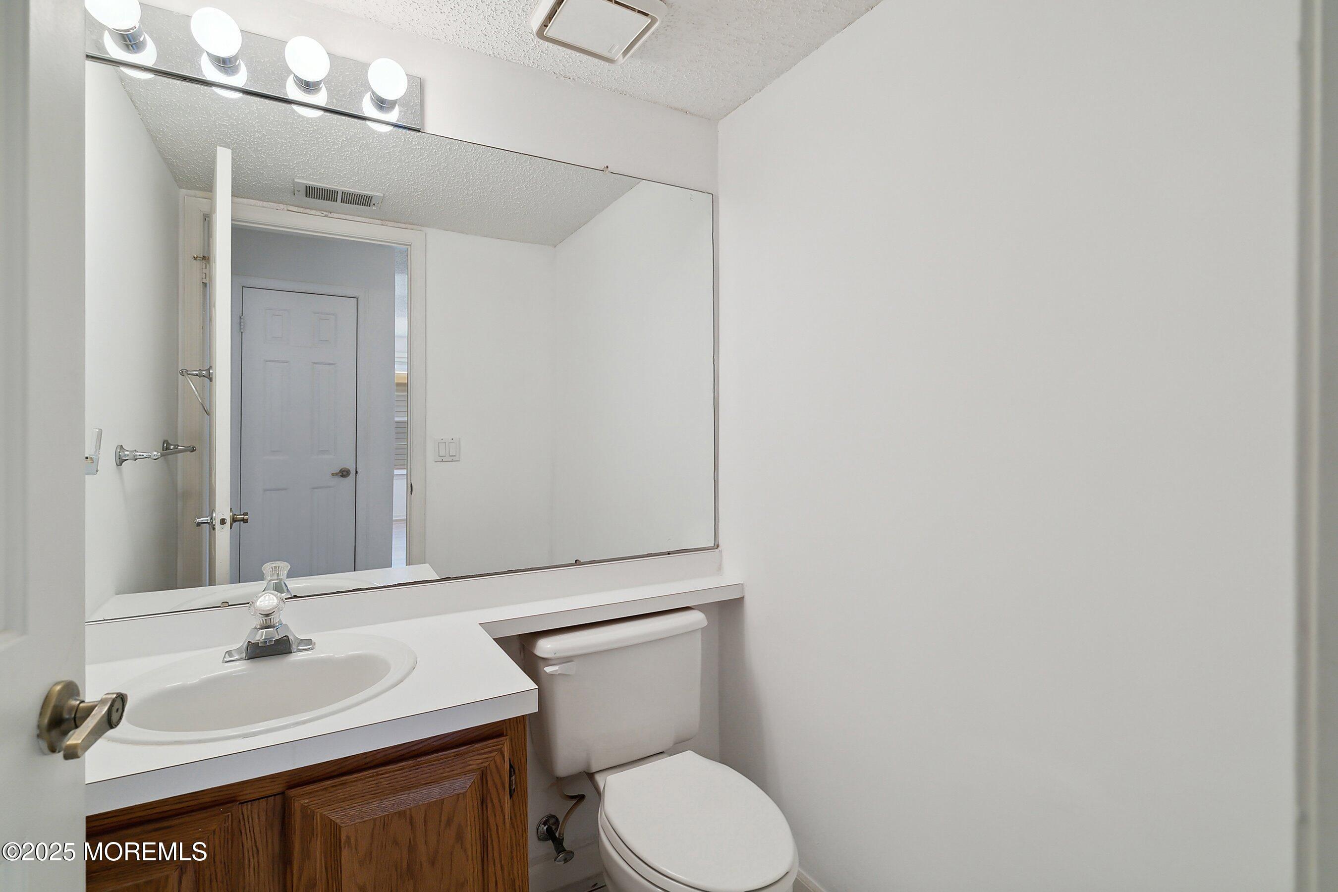 32 Pine Oak Boulevard, Barnegat, New Jersey image 20