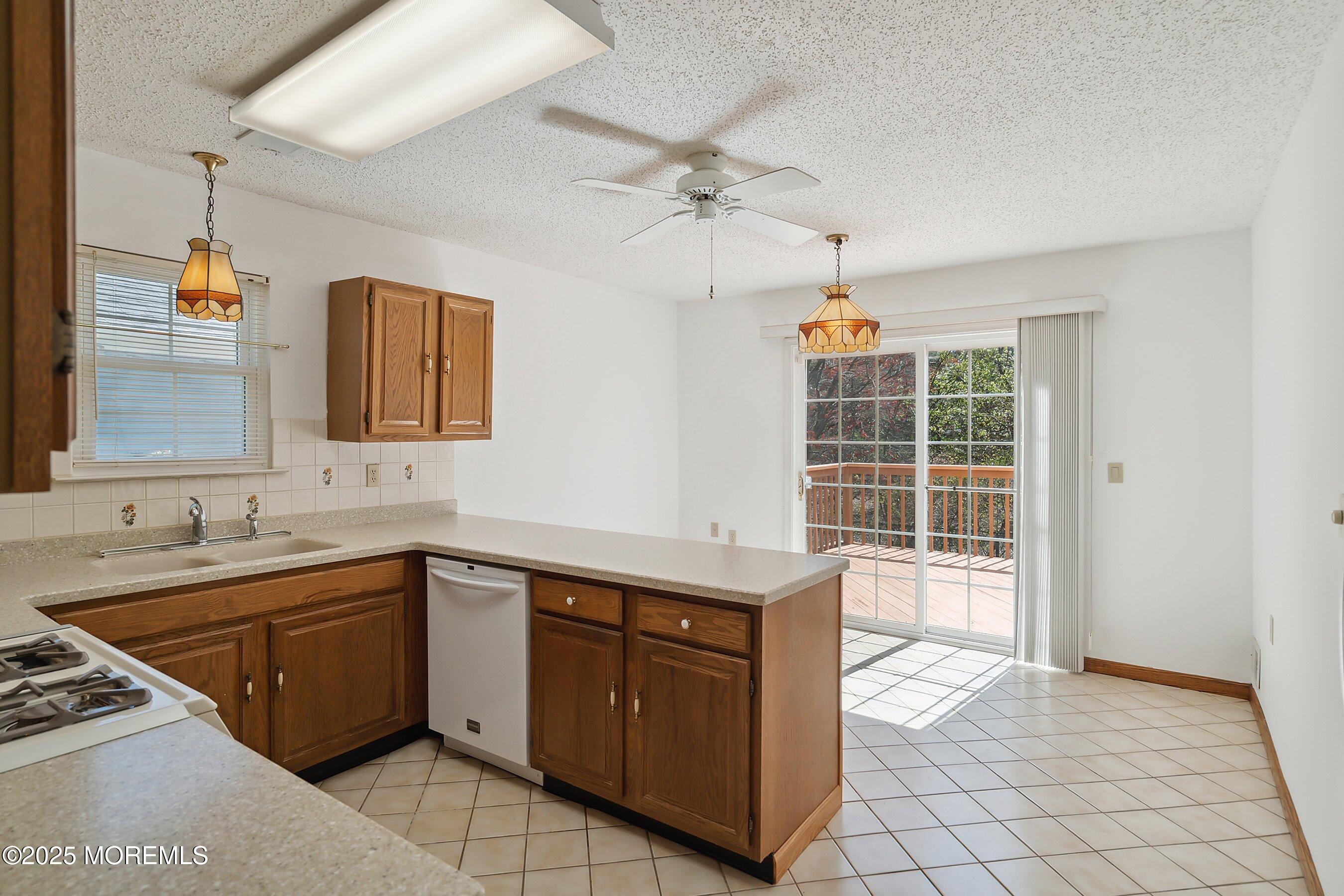 32 Pine Oak Boulevard, Barnegat, New Jersey image 12