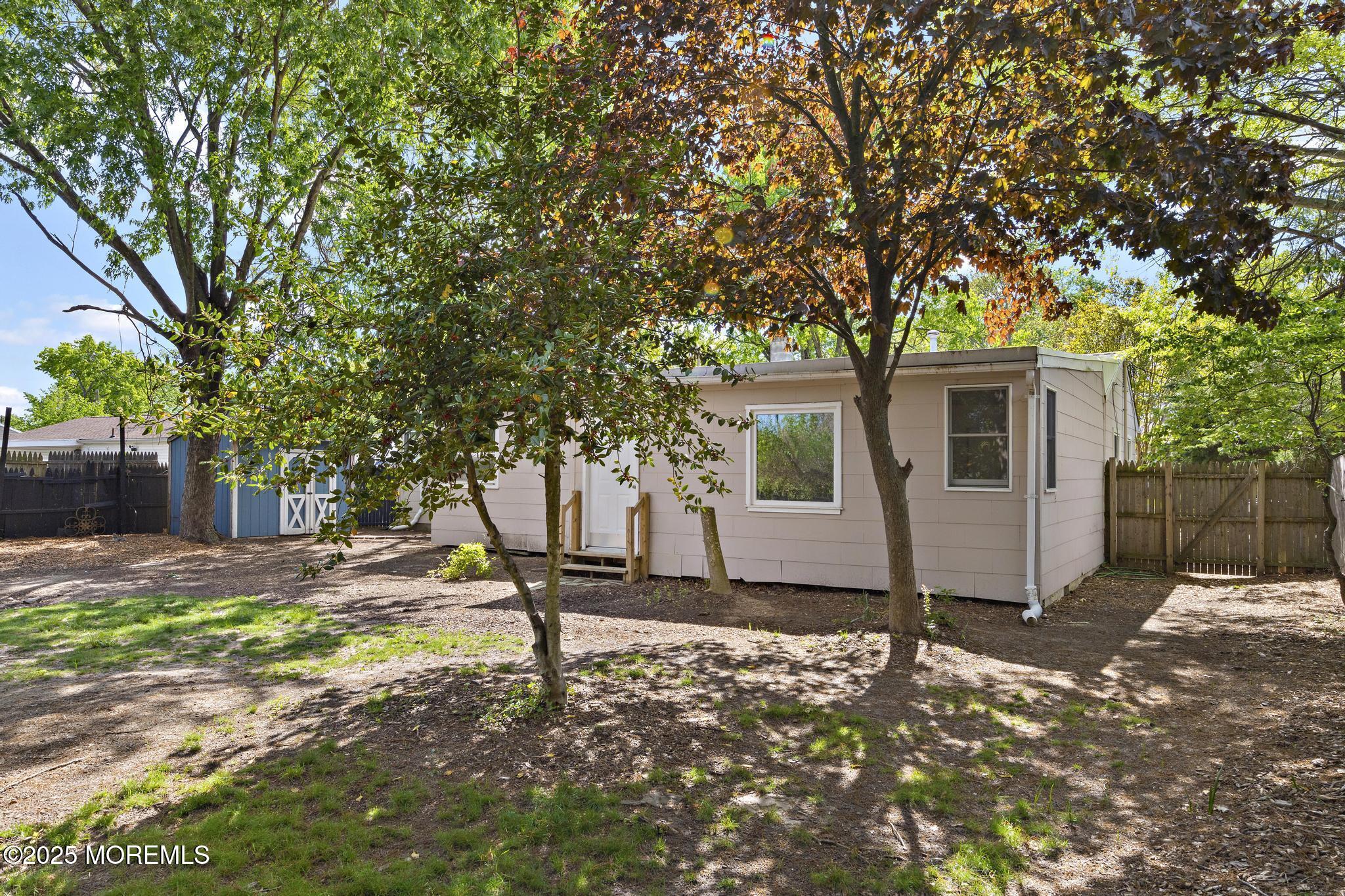 15 Lark Lane, Brick, New Jersey image 39