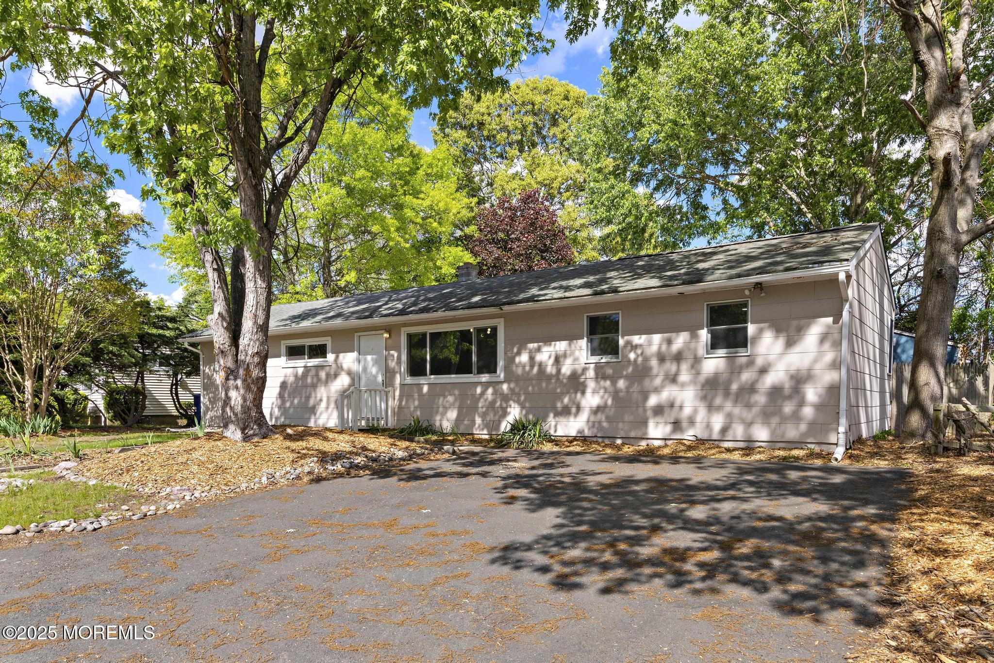 15 Lark Lane, Brick, New Jersey image 3