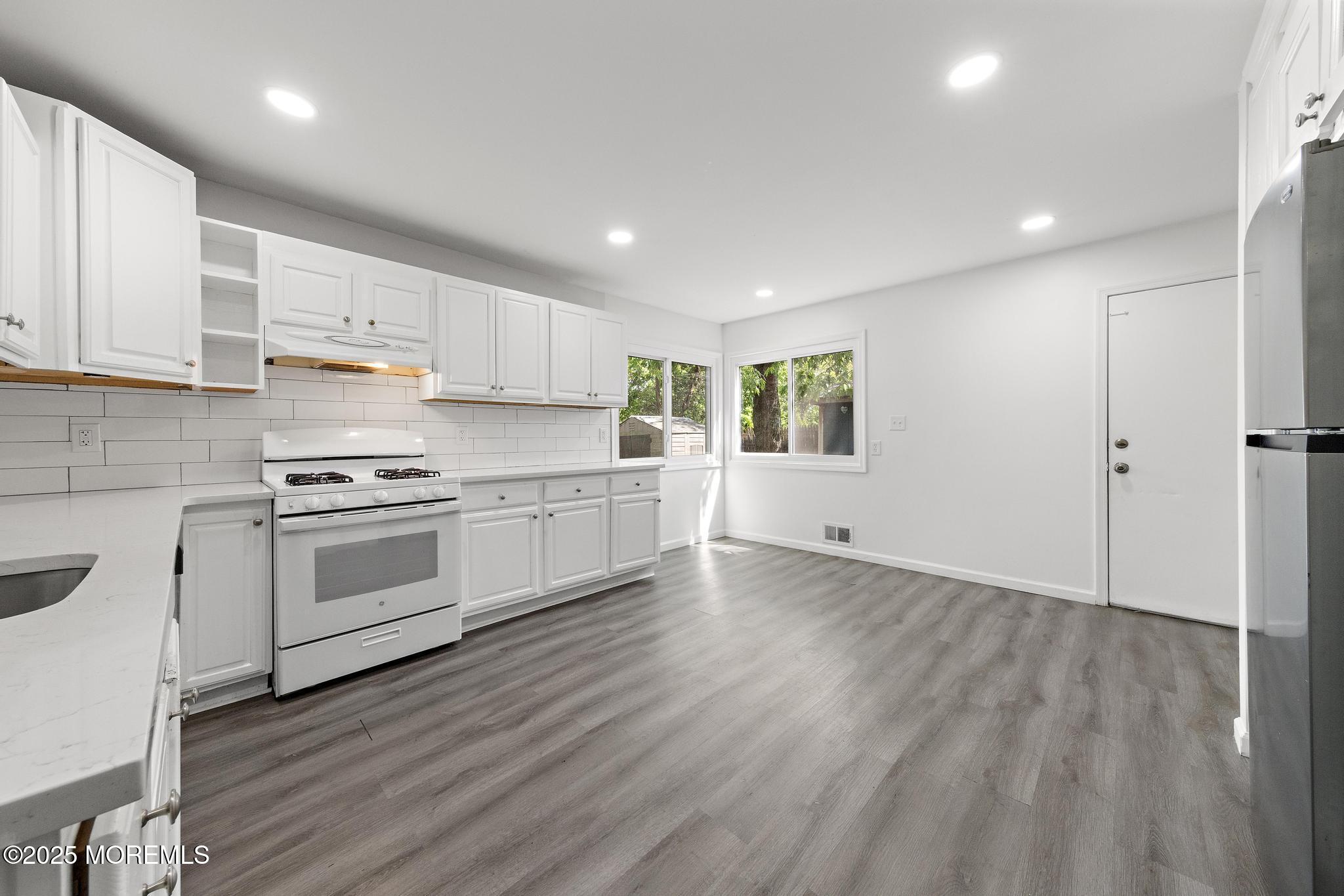 15 Lark Lane, Brick, New Jersey image 13