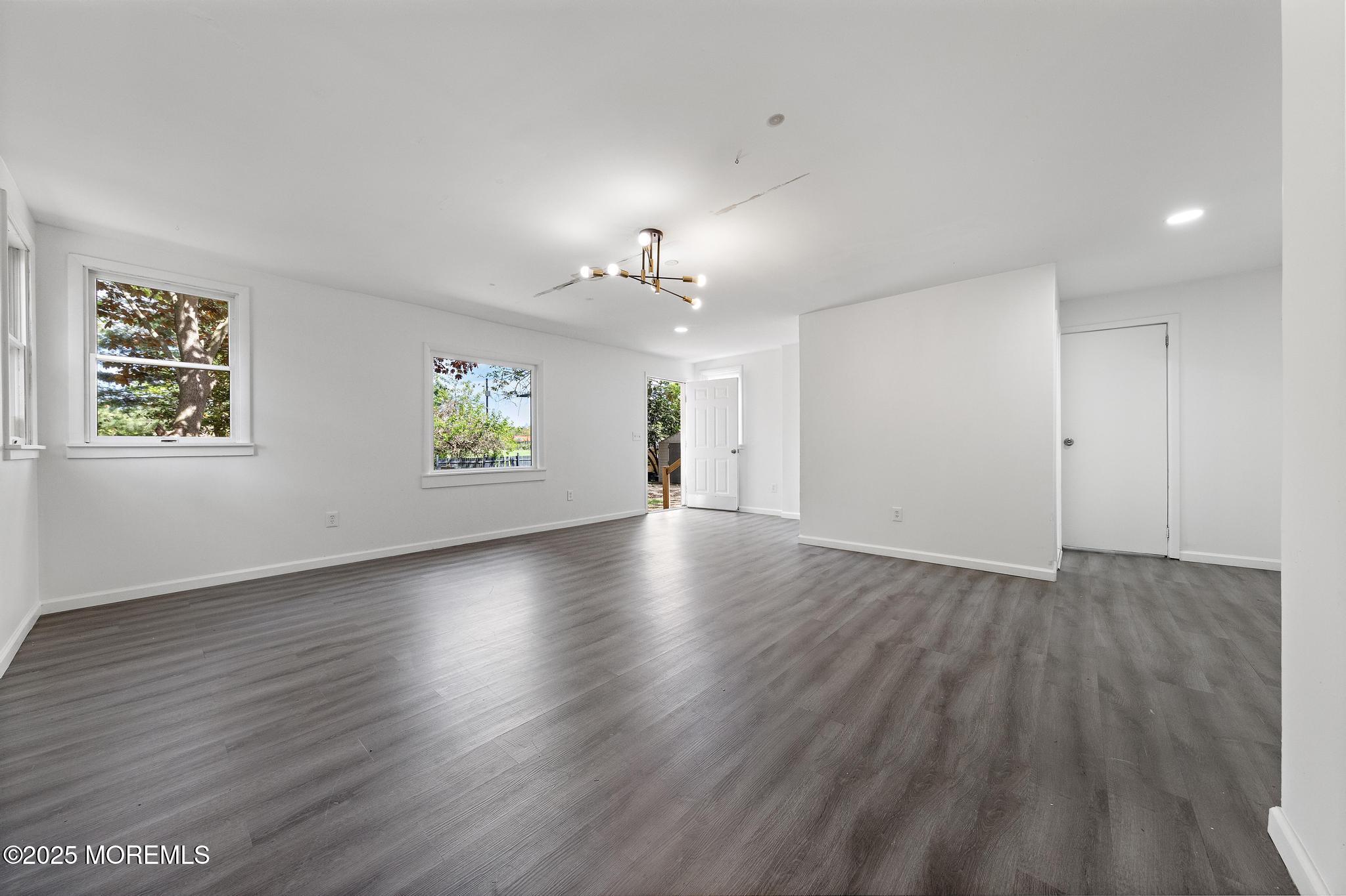 15 Lark Lane, Brick, New Jersey image 31