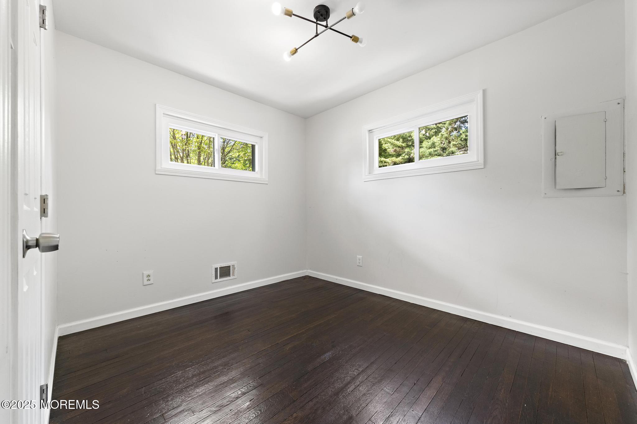15 Lark Lane, Brick, New Jersey image 26