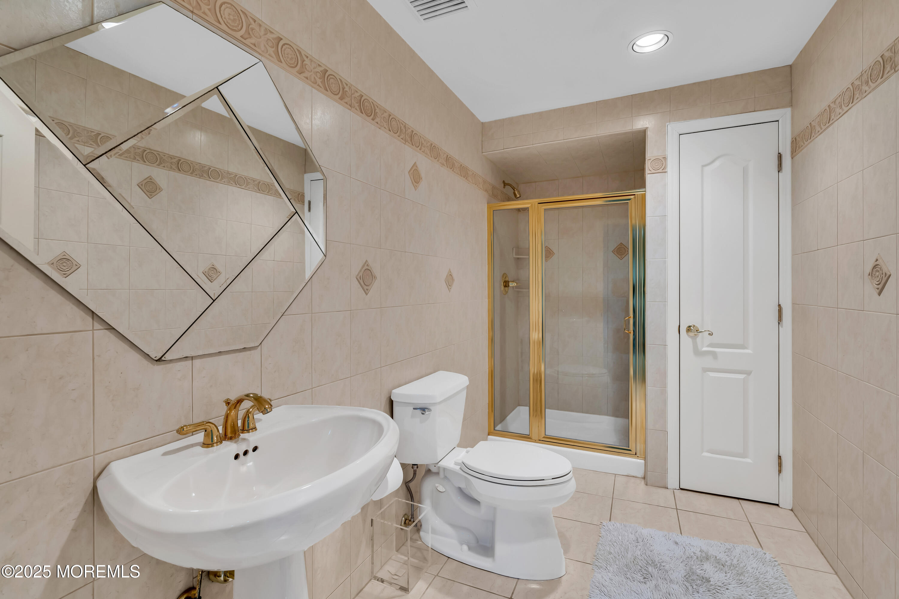 47 Oxford Road, Manalapan, New Jersey image 40