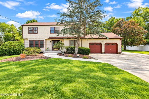 45 HANCE BLVD, FREEHOLD, NJ 07728 - Image f8fd90d2ea94a86c781f7252d73dca68/3680883068