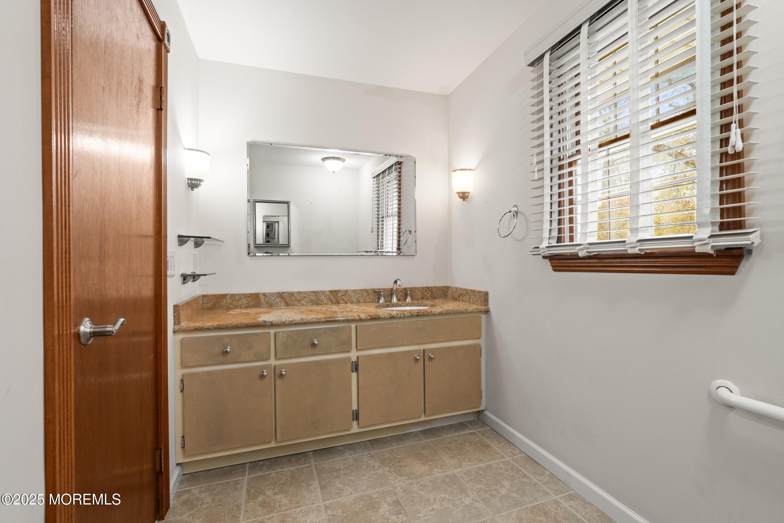 36 New Monmouth Road, Middletown, New Jersey image 11