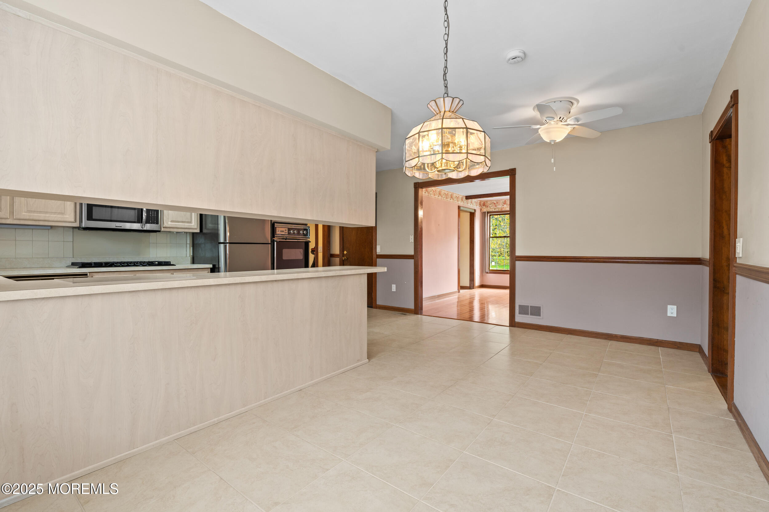36 New Monmouth Road, Middletown, New Jersey image 6