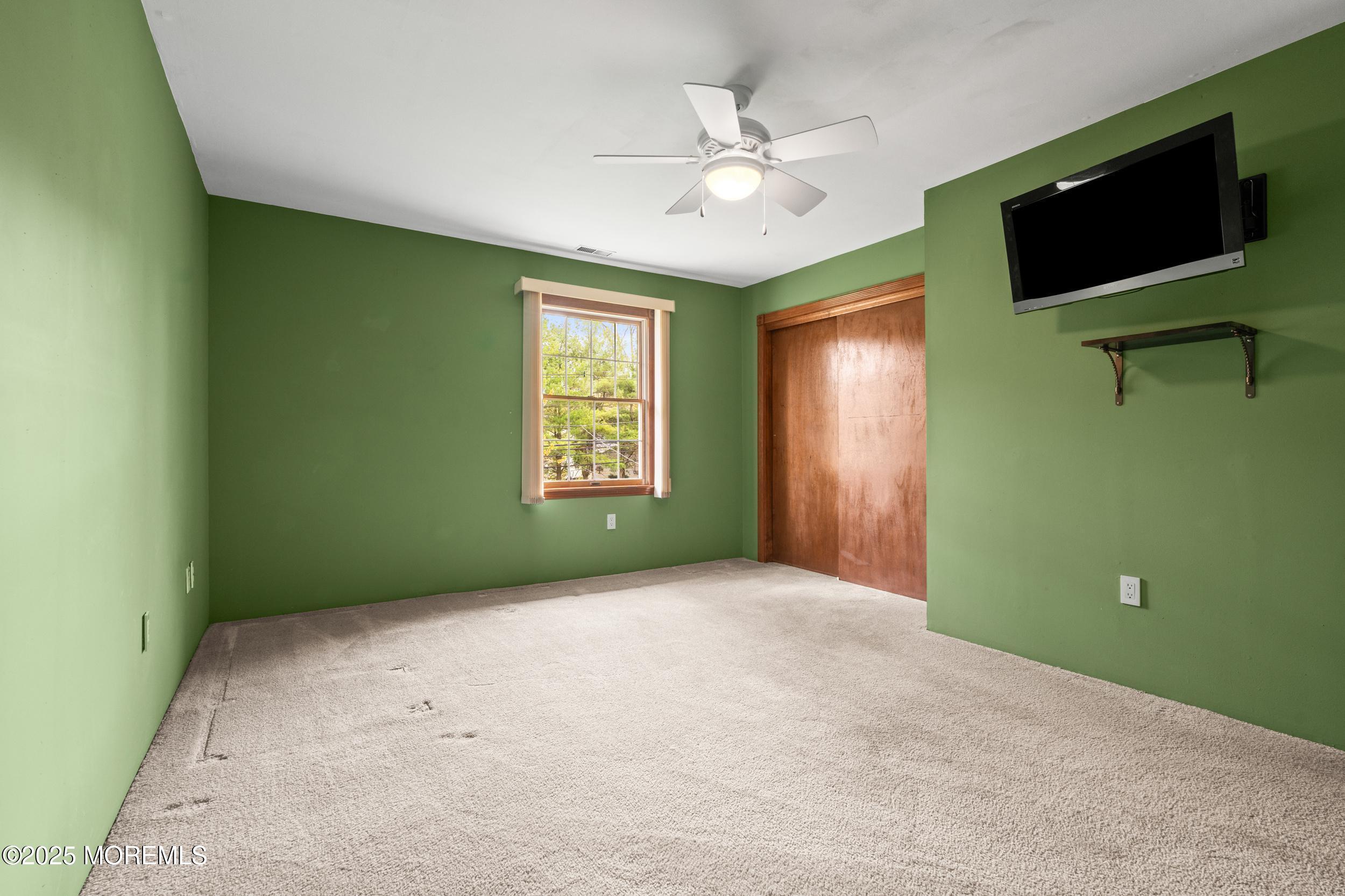 36 New Monmouth Road, Middletown, New Jersey image 13