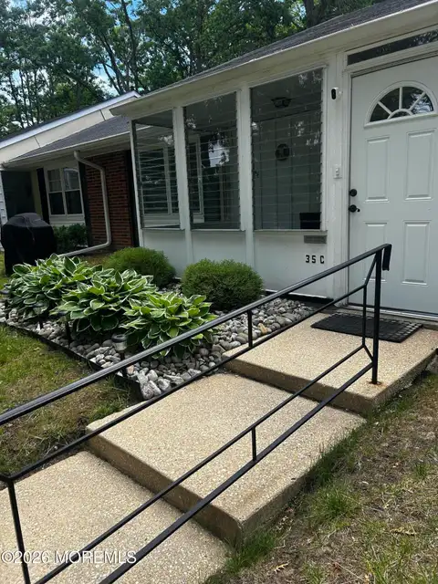 35 Cambridge Court Unit c, Lakewood, NJ 08701 - #: 22617113