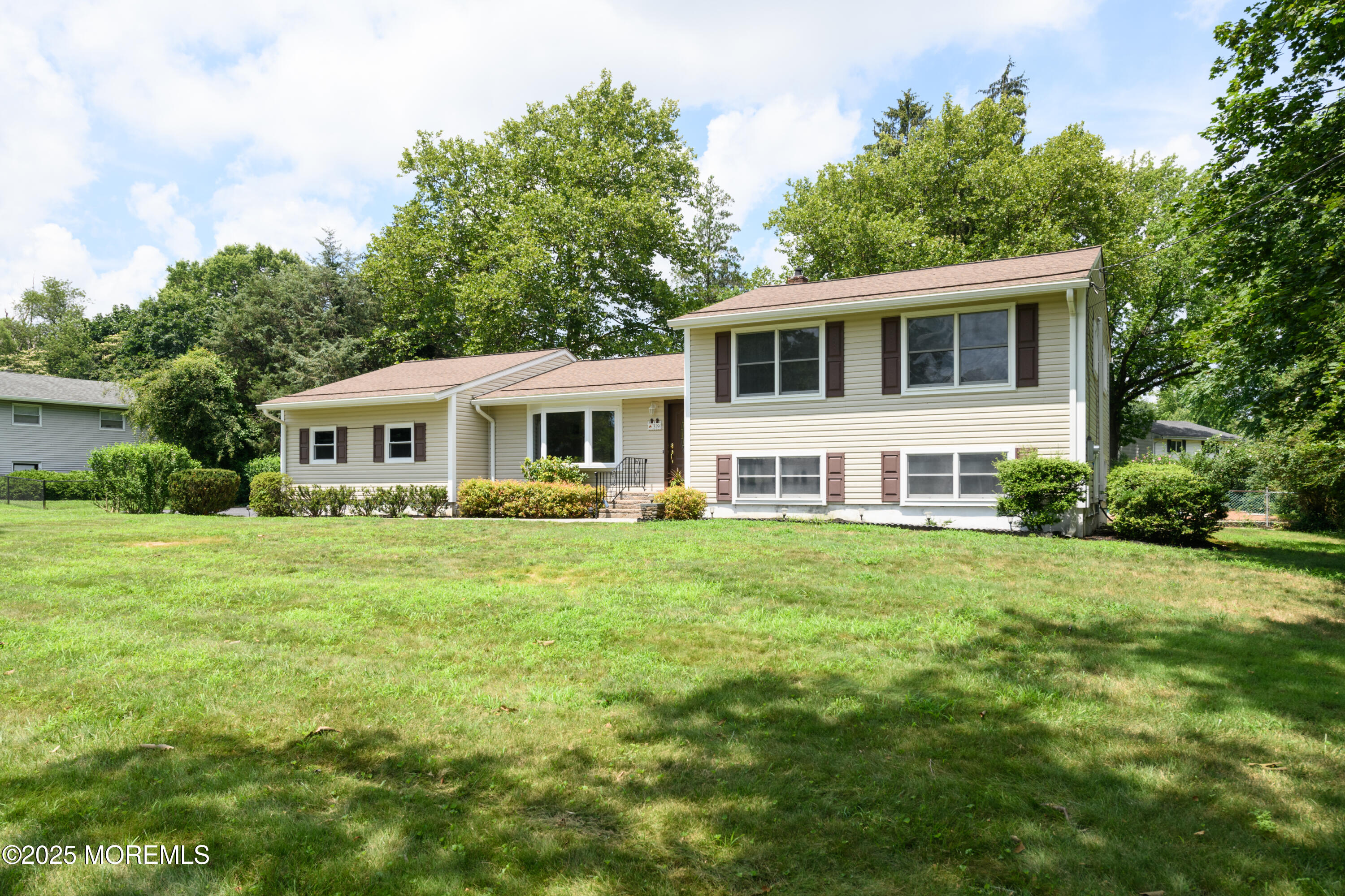 39 Willow Road