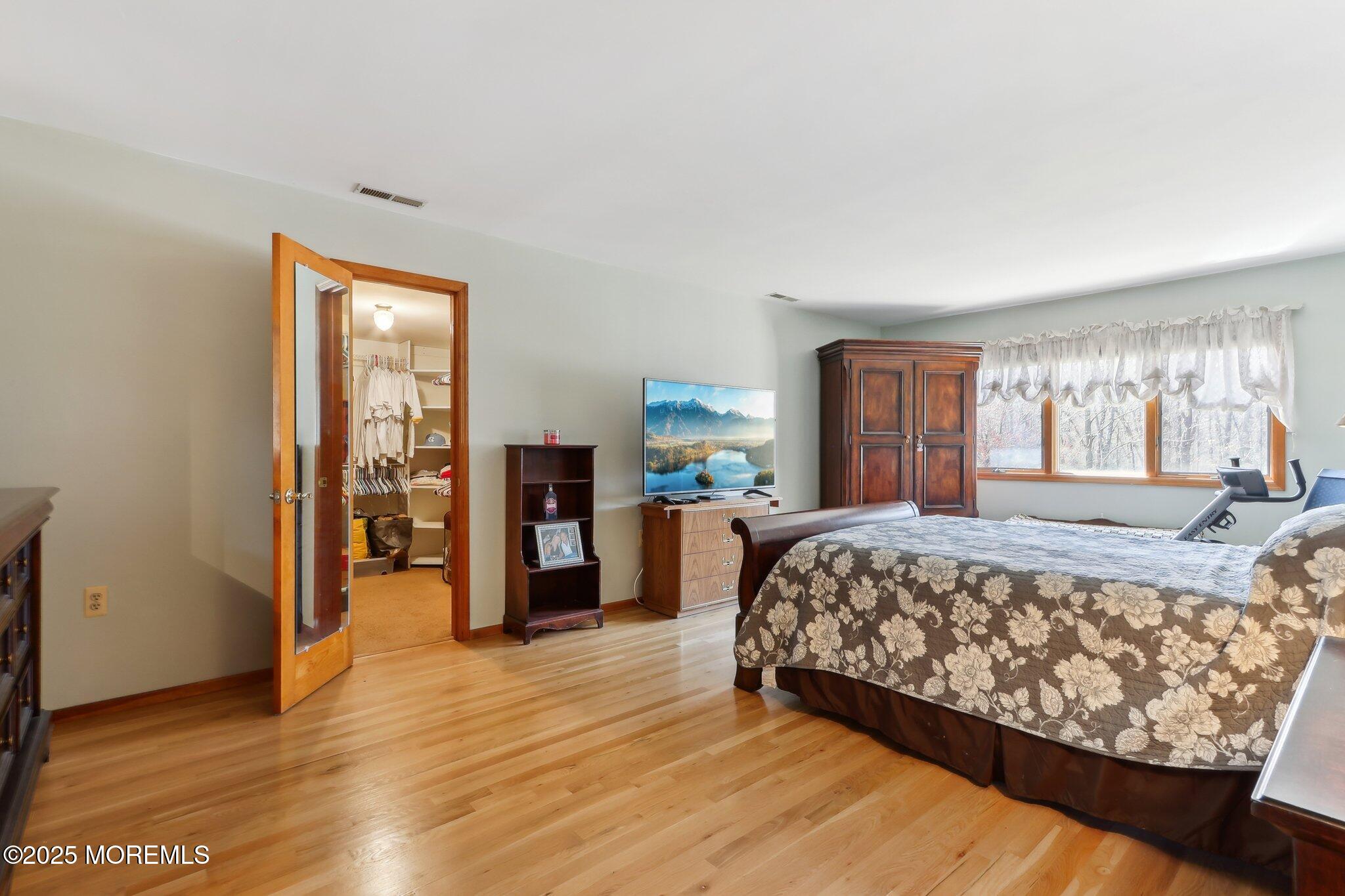 2 Donna Court, Manalapan, New Jersey image 39