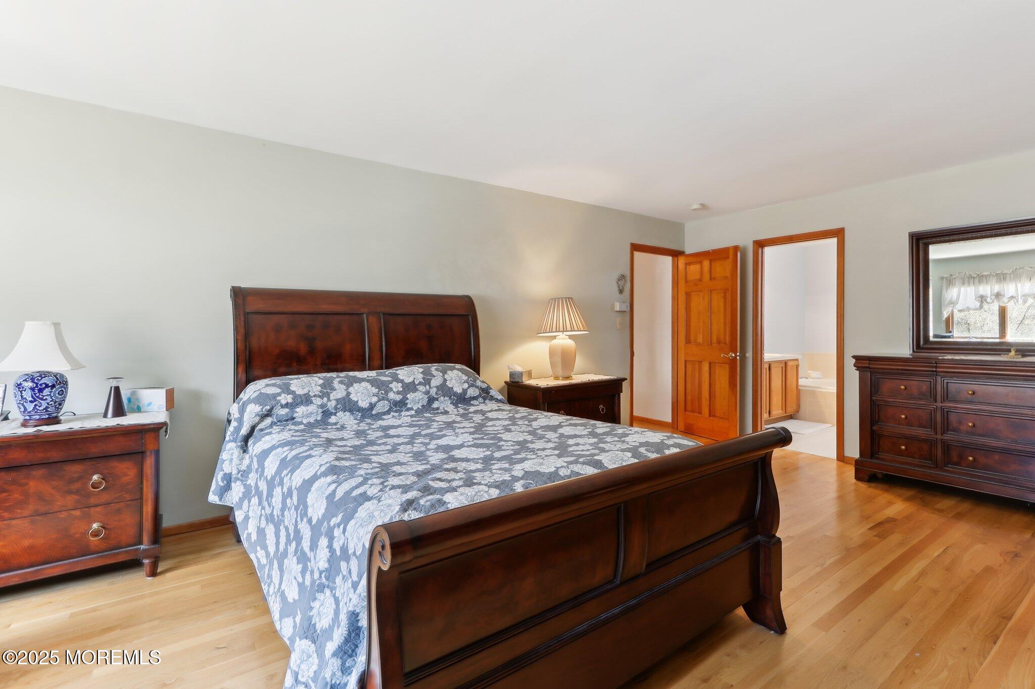 2 Donna Court, Manalapan, New Jersey image 38