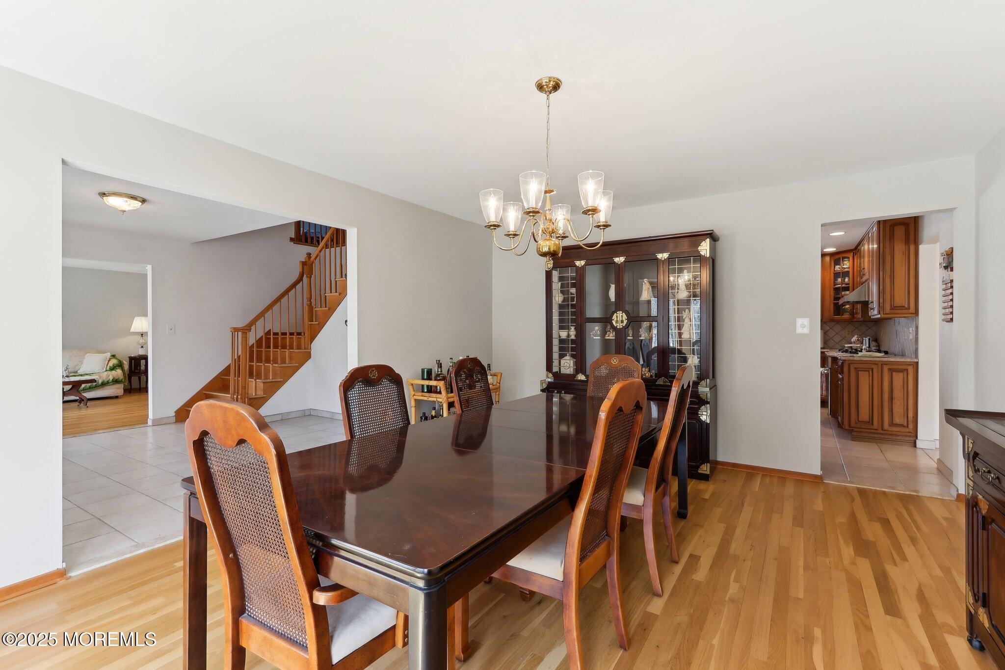 2 Donna Court, Manalapan, New Jersey image 12