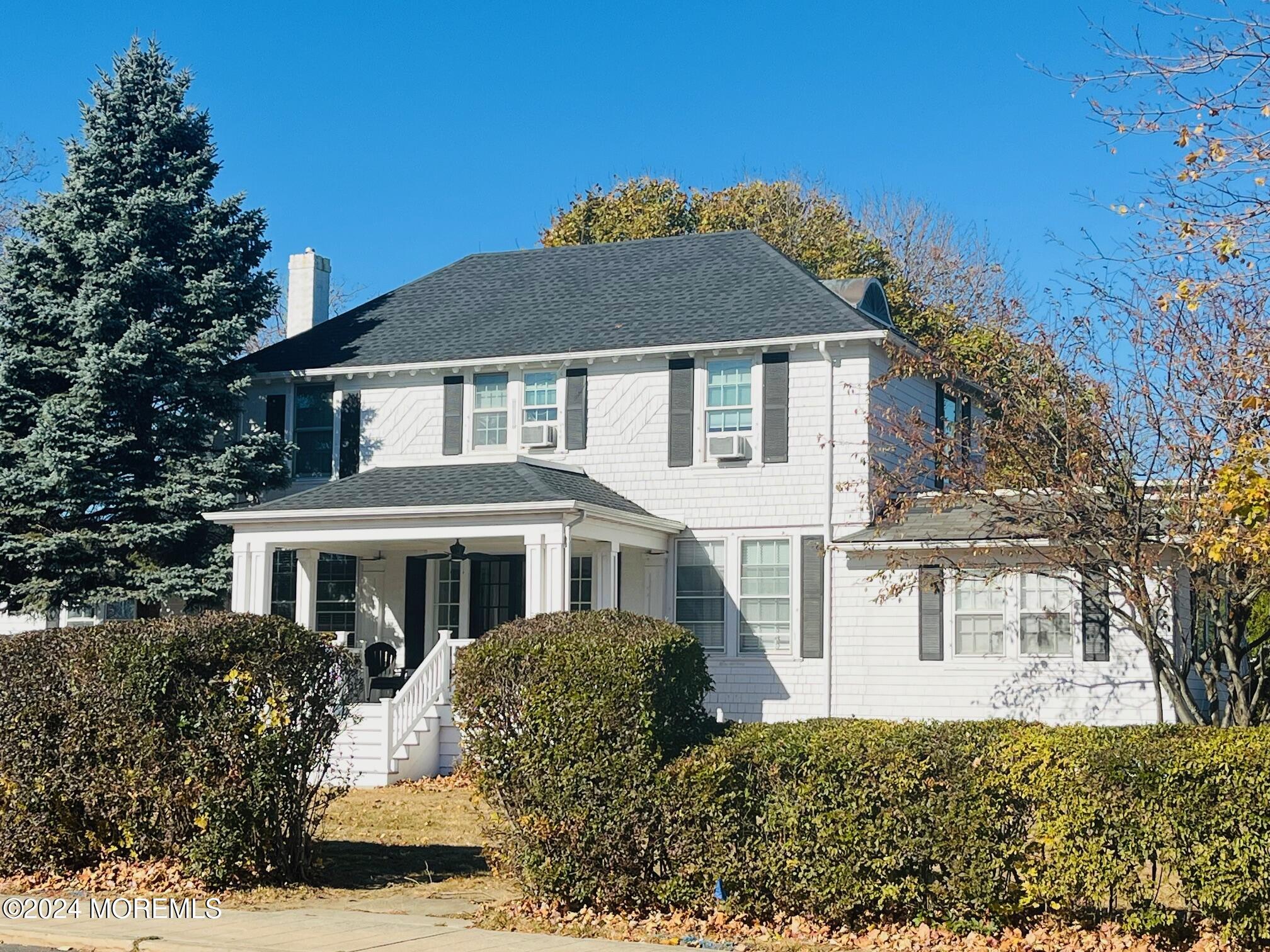 17 Beach Road