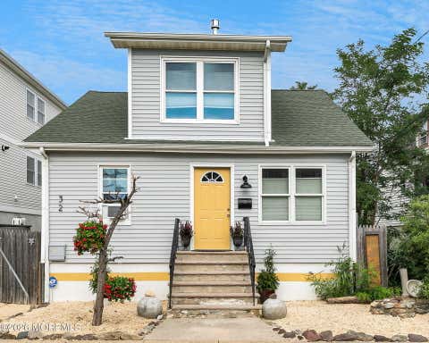 Multifamily For Sale - 32 Huddy Avenue<br/> Highlands, NJ 07732