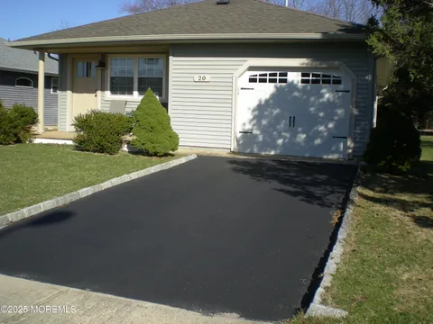 MLS: 22508066