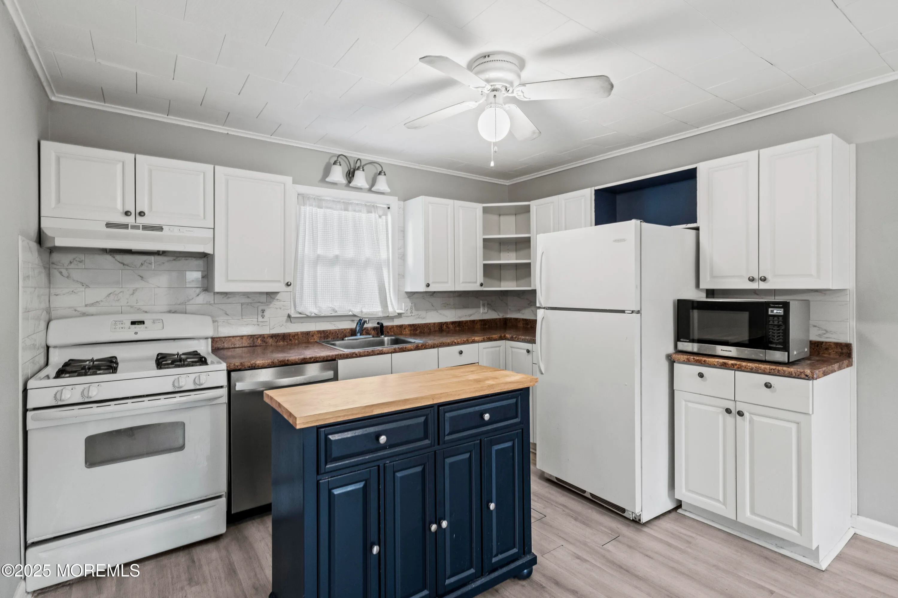 Toms River, New Jersey 08753, United States, 2 Bedrooms Bedrooms, ,1 BathroomBathrooms,Residential,Active,252877