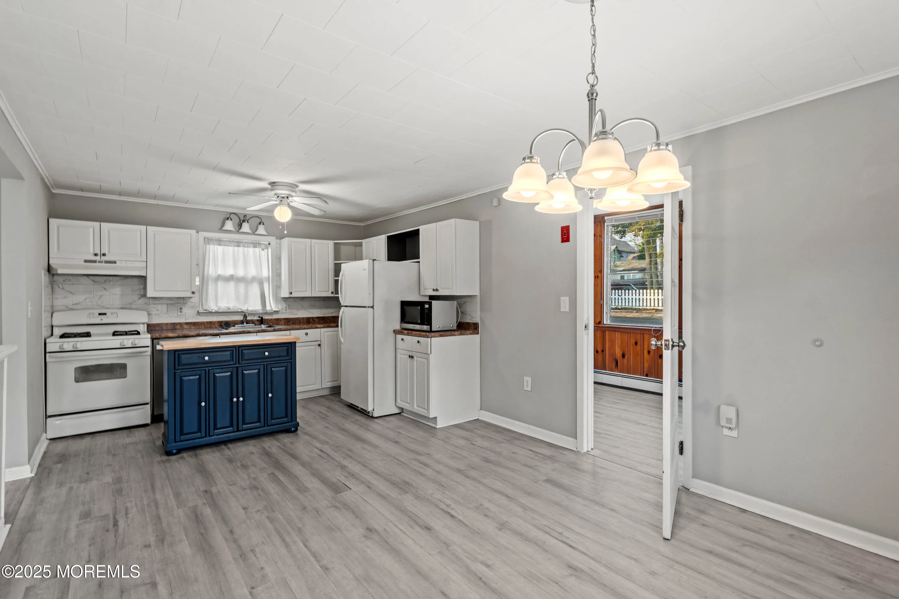 Toms River, New Jersey 08753, United States, 2 Bedrooms Bedrooms, ,1 BathroomBathrooms,Residential,Active,252877