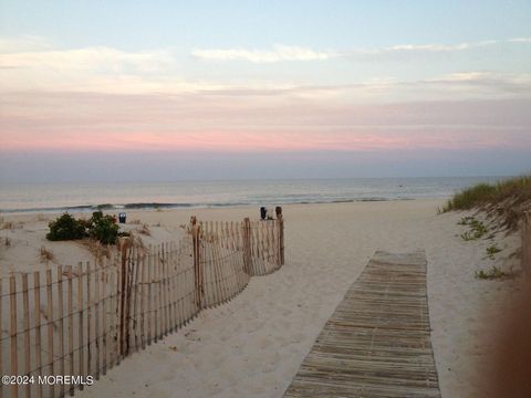 Condo For Rent - 1401 Boulevard #B8<br/> Seaside Park, NJ 08752