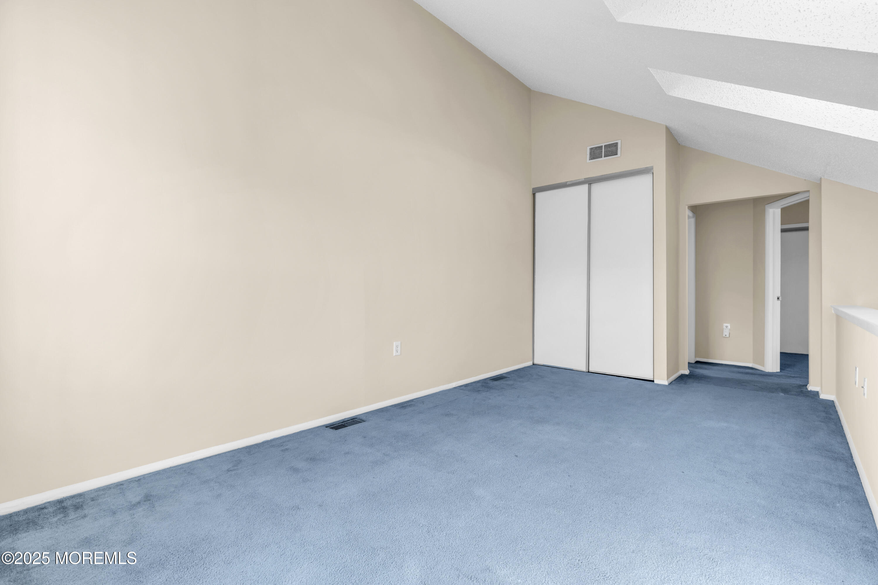 1402 Violet Lane, Jackson, New Jersey image 32