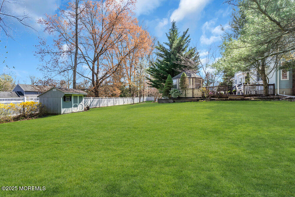 38 Jennifer Drive, Red Bank, New Jersey image 18