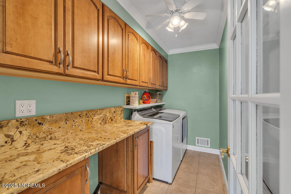 38 Jennifer Drive, Red Bank, New Jersey image 32