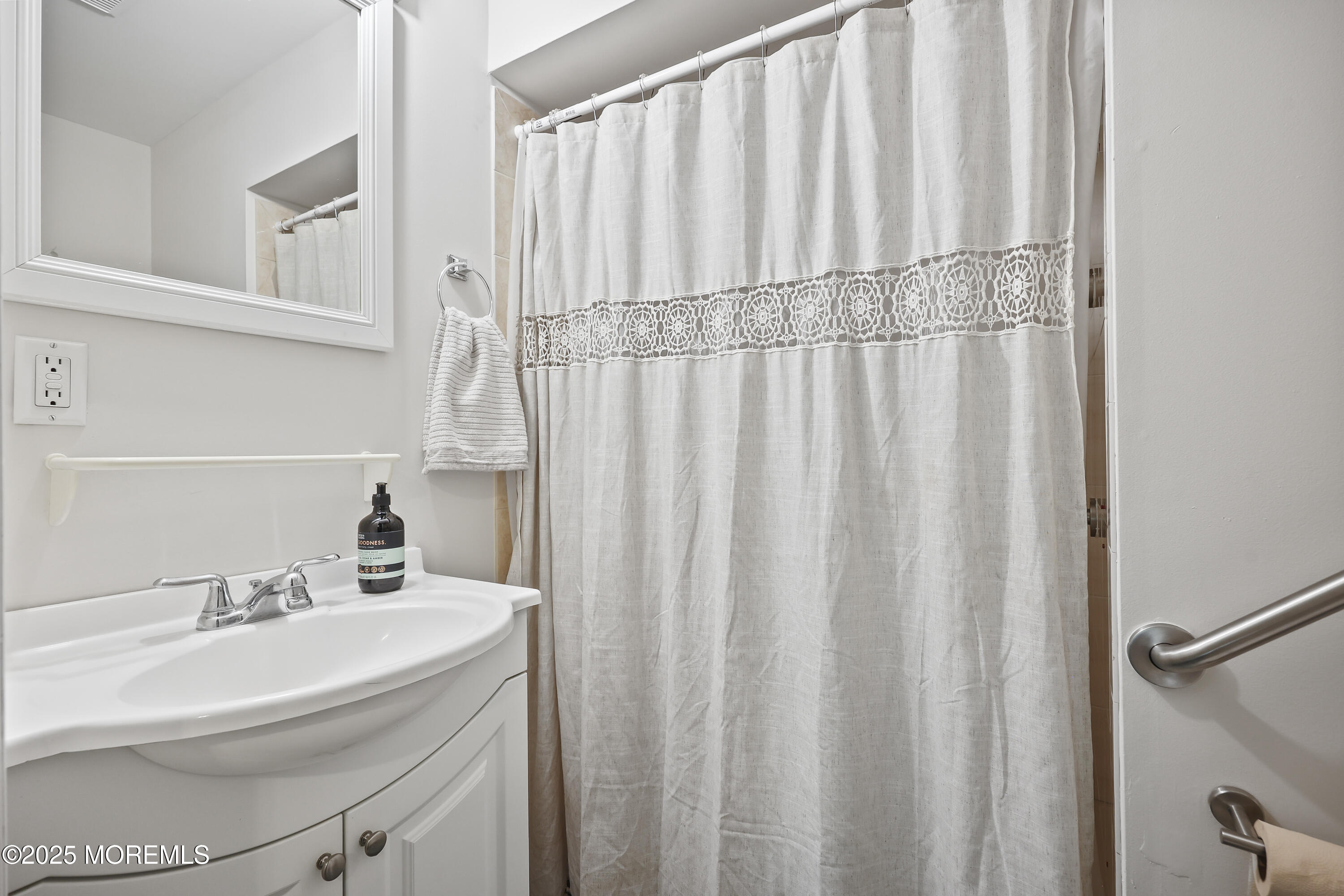 7 Cornell Drive, East Brunswick, New Jersey image 32