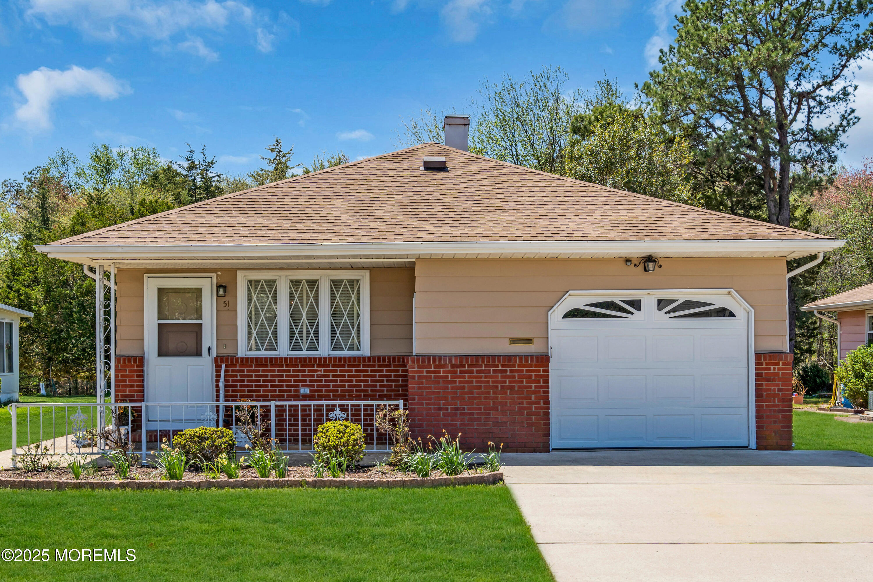 51 Barbados Drive, Toms River, New Jersey image 1