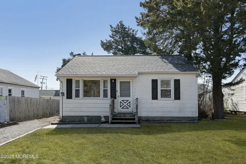 135 Division Street, Toms River, NJ 08753 - MLS#: 22505197