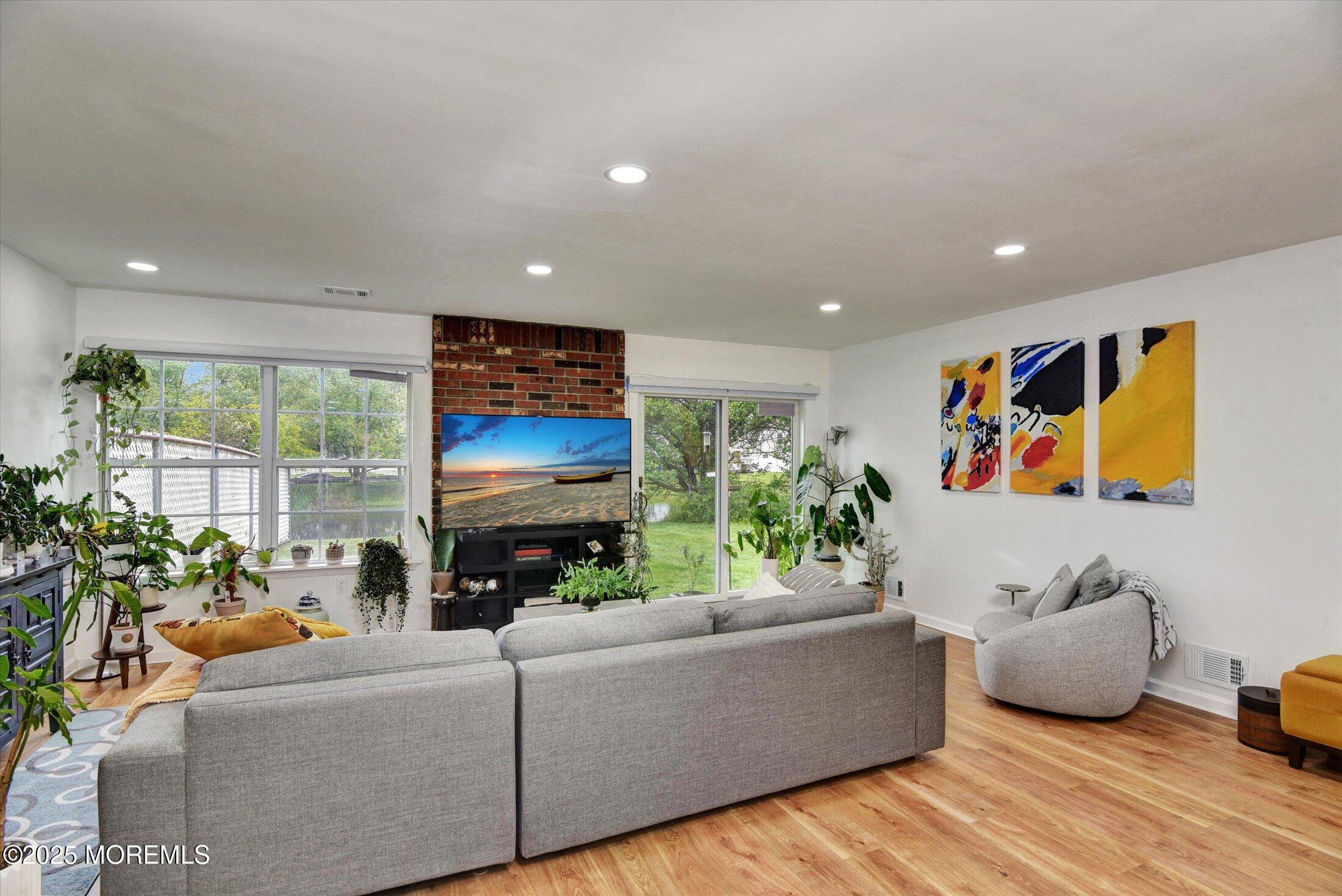 104 Brewster Circle, Old Bridge, New Jersey image 16