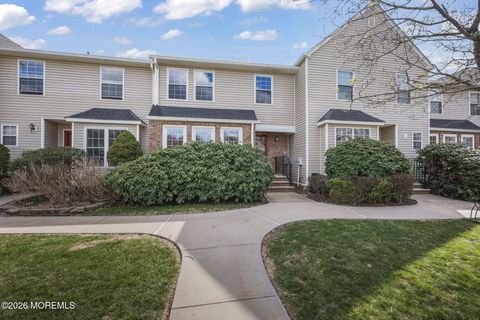 Condo For Sale - 103 Bedford Place<br/> Morganville, NJ 07751