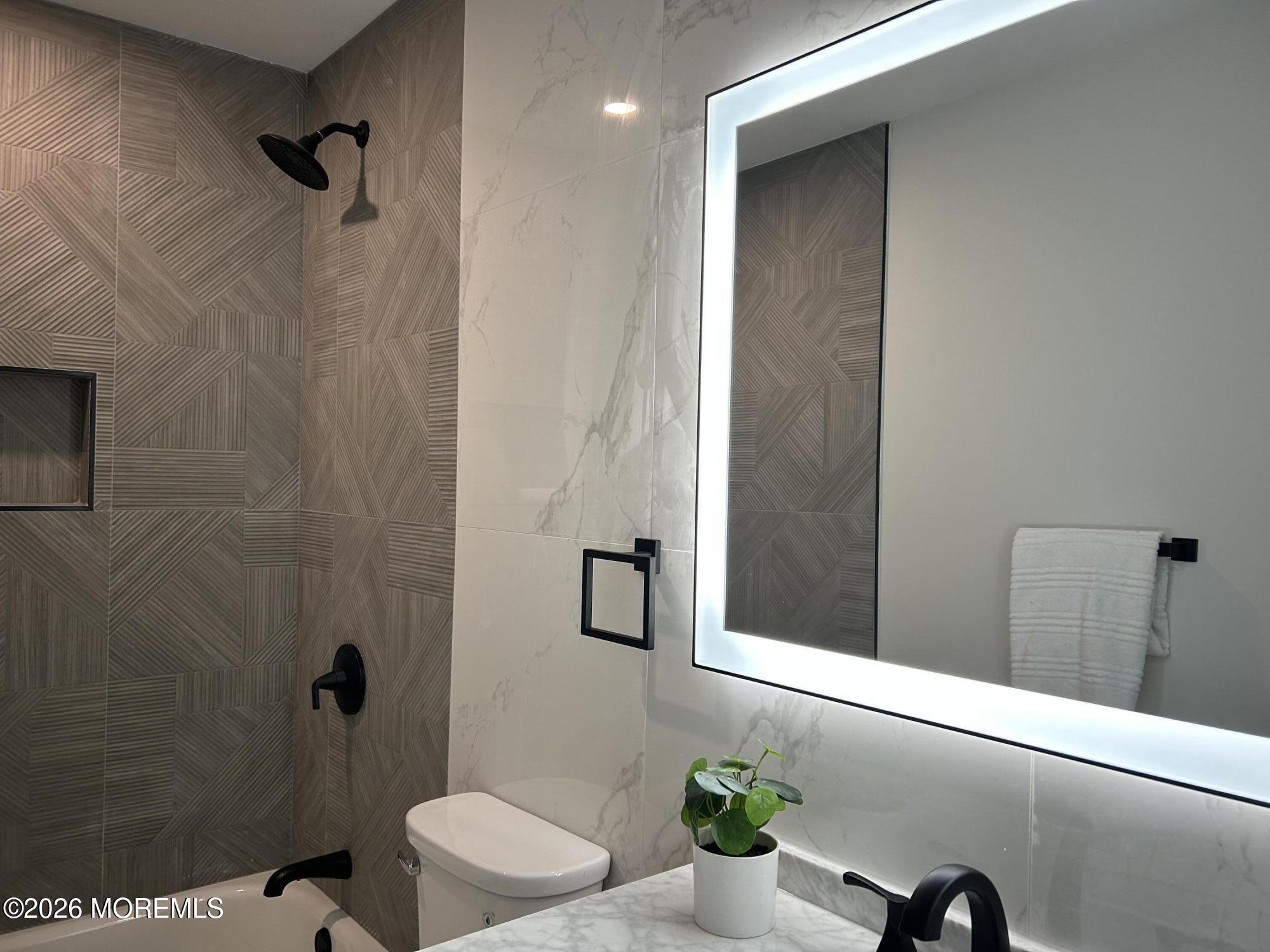 1035C Aberdeen Drive