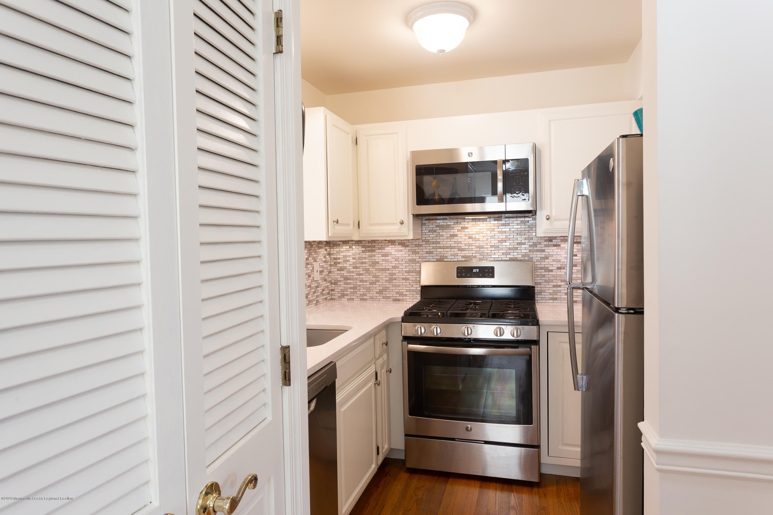 107 Brinley Avenue 4