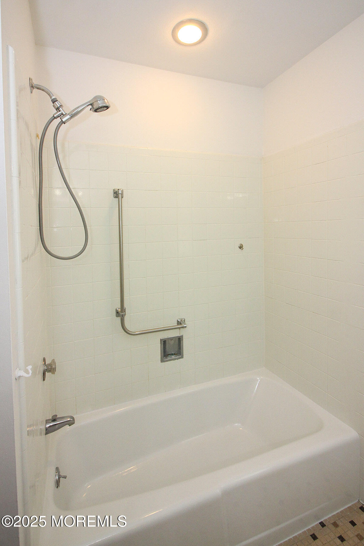 392 Picardy Court #B, Lakewood, New Jersey image 12