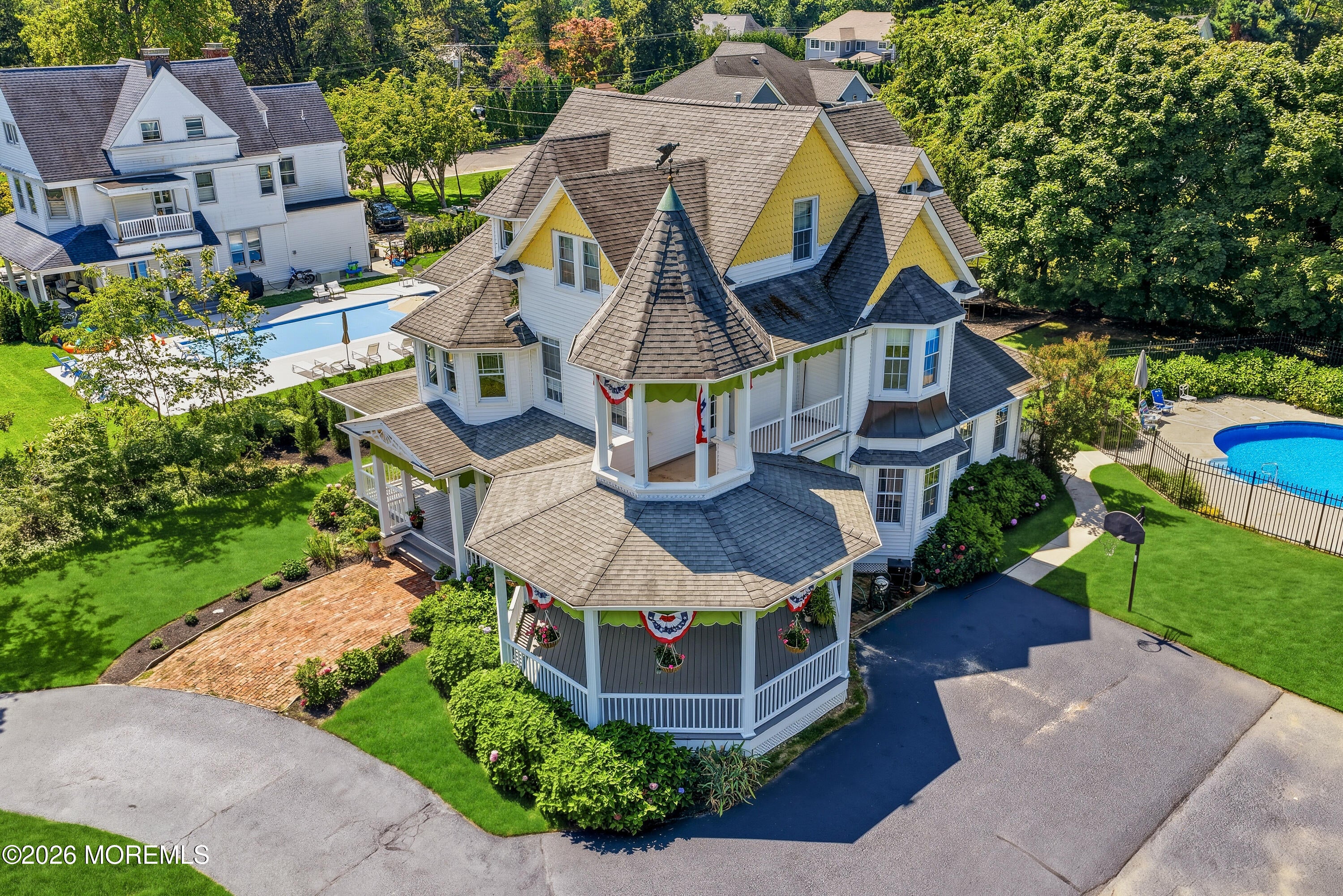 360 Norwood Avenue