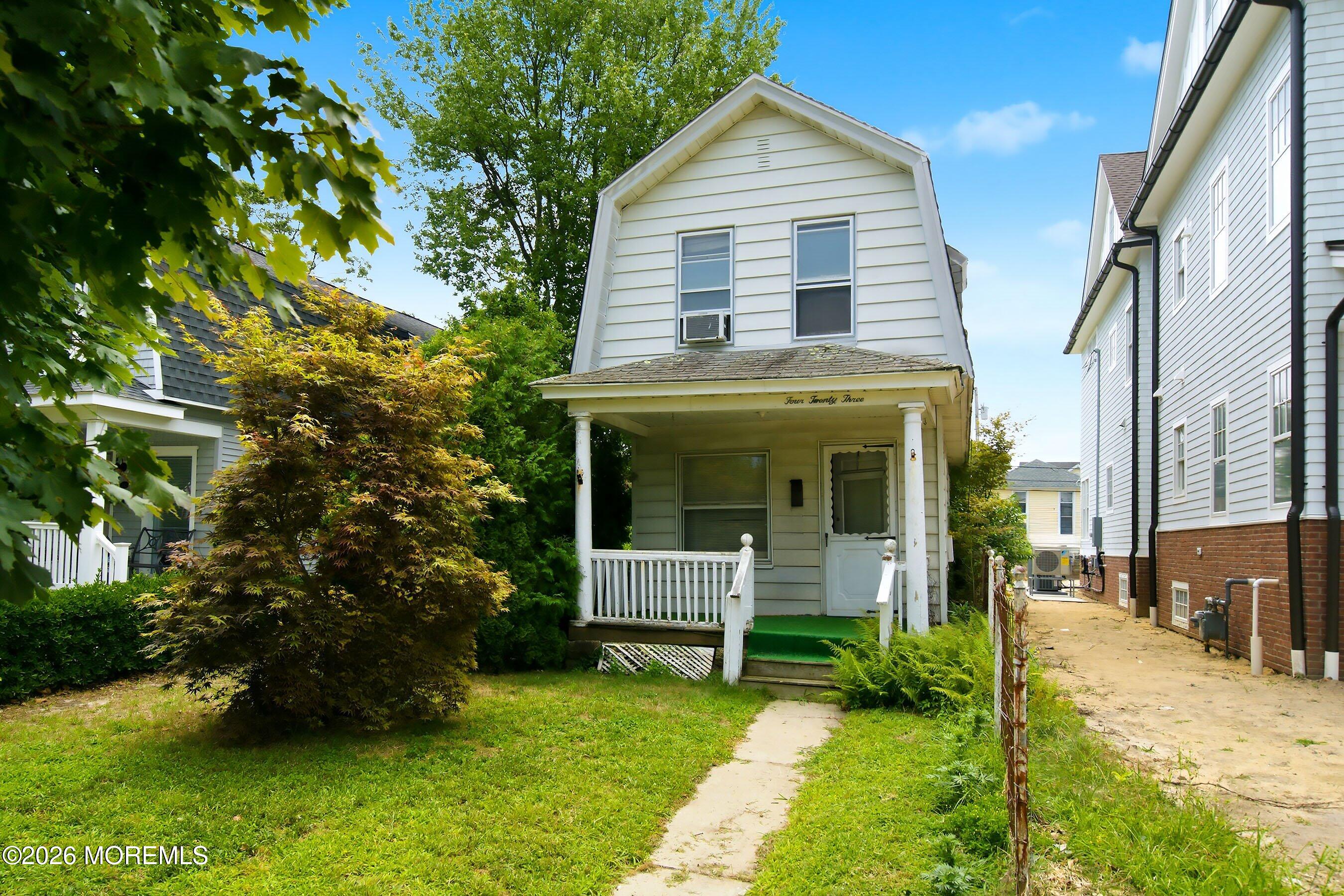 423 Woodland Avenue
