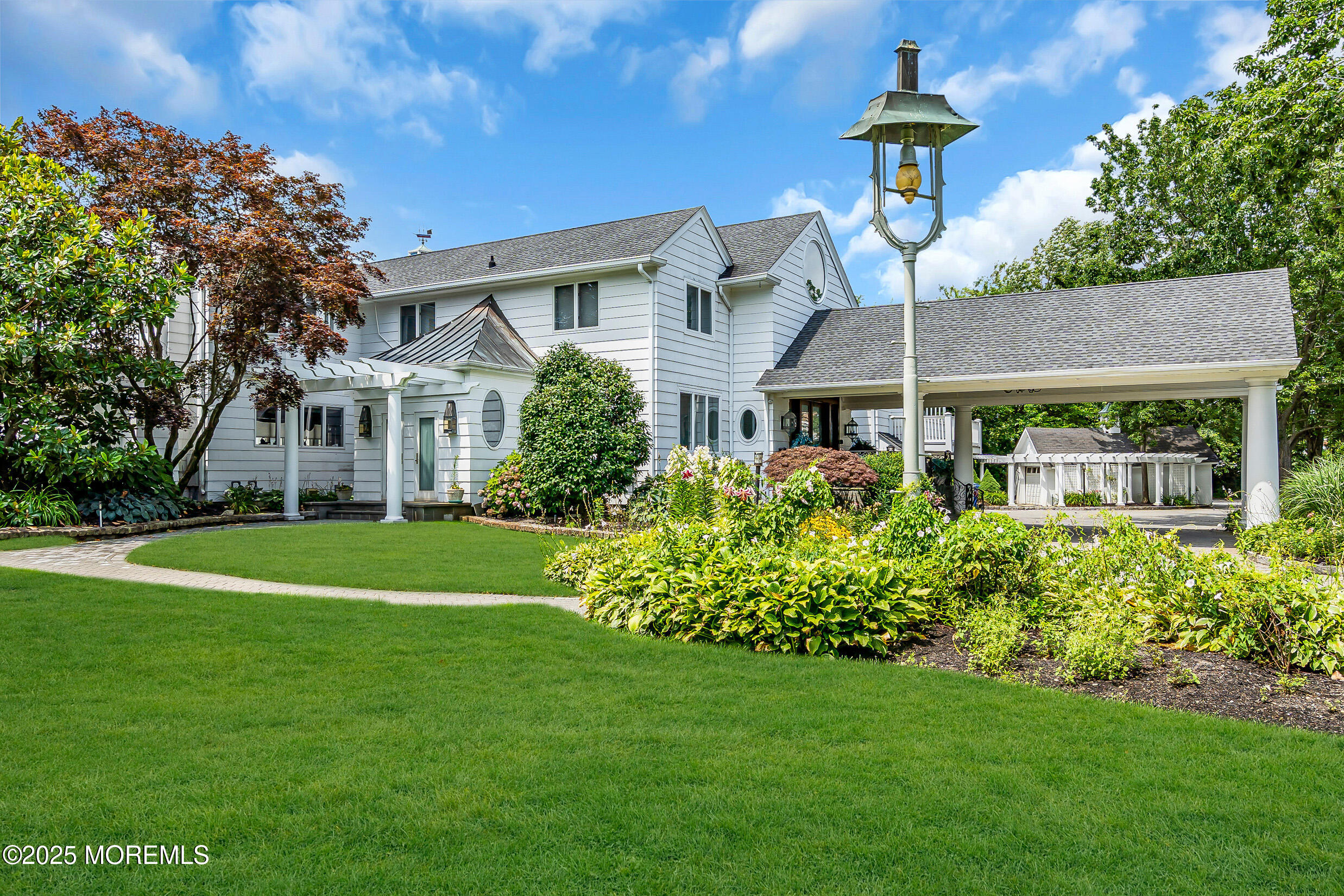 35 Magnolia Lane